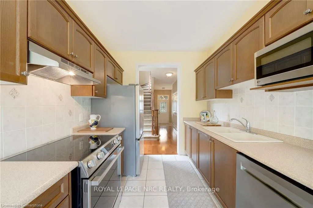 Photo 11 of Unit 17, 28 Doon Mills Drive, Kitchener — HOMEH