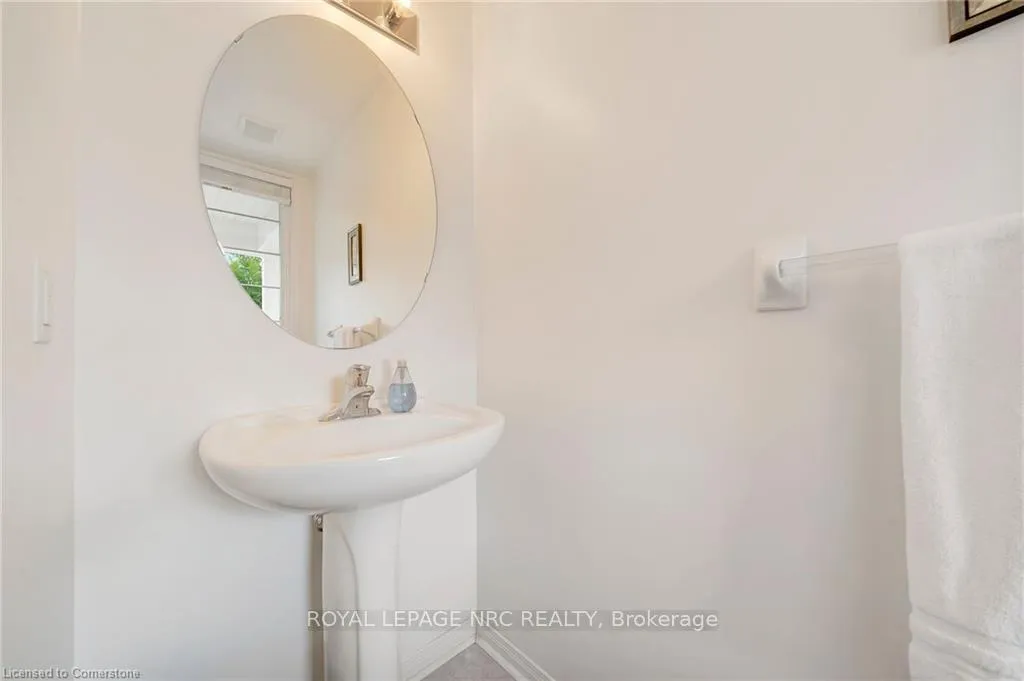 Photo 13 of Unit 17, 28 Doon Mills Drive, Kitchener — HOMEH