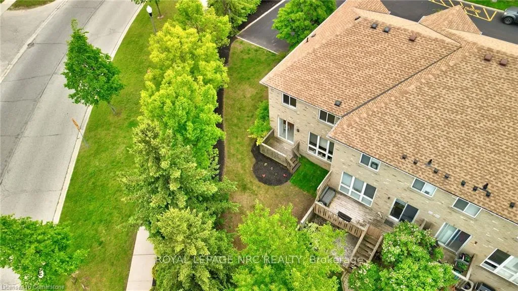 Photo 37 of Unit 17, 28 Doon Mills Drive, Kitchener — HOMEH