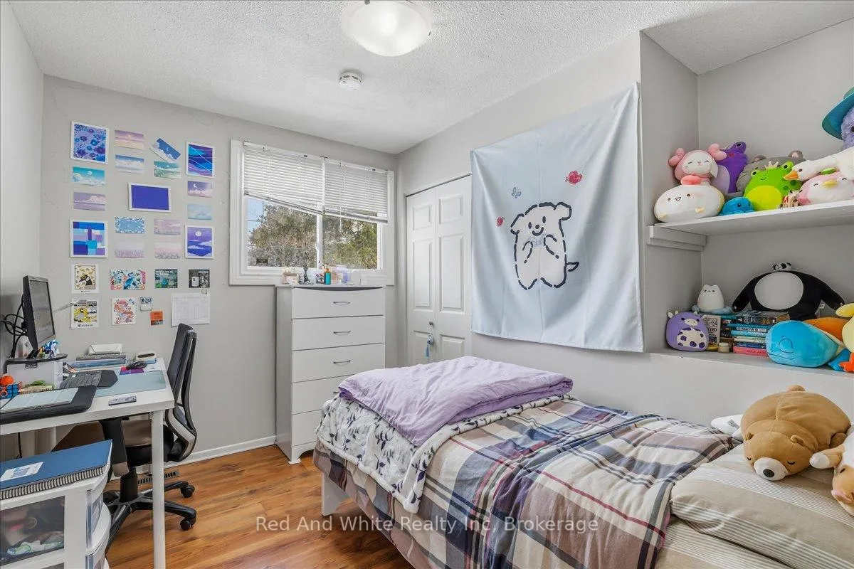 Photo 16 of 400 Midwood Crescent, Waterloo — HOMEH