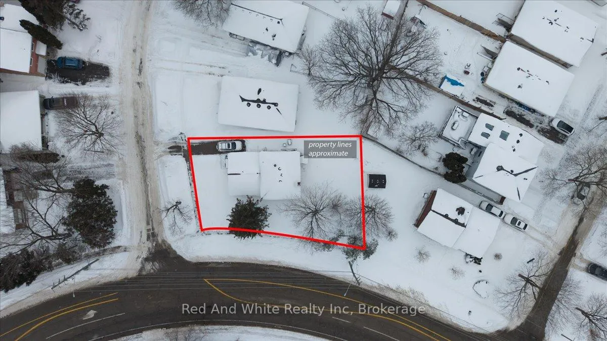 Photo 27 of 400 Midwood Crescent, Waterloo — HOMEH