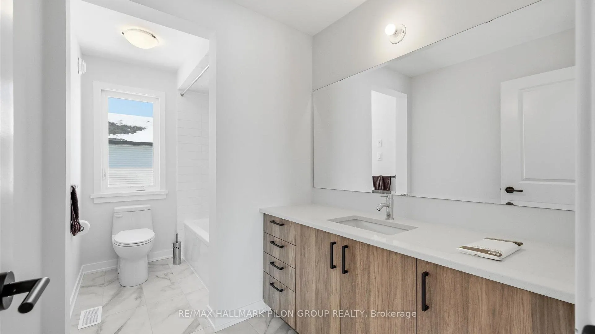 Photo 17 of 272 Cornice Street, Ottawa, Mer Bleue/Bradley Estates/Anderson Park — HOMEH