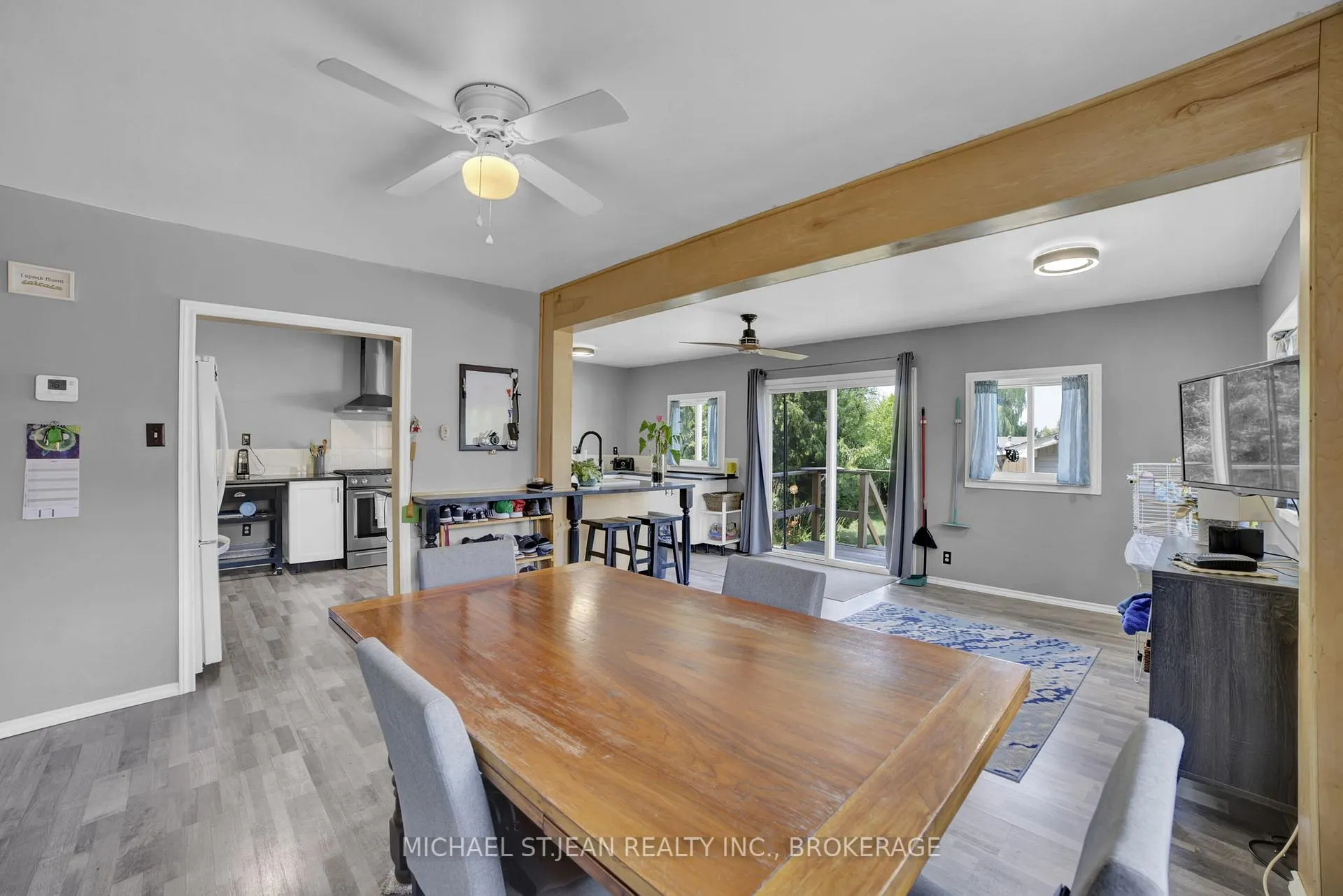 Photo 9 of 47 Worsley Road, Hamilton, Stoney Creek — HOMEH