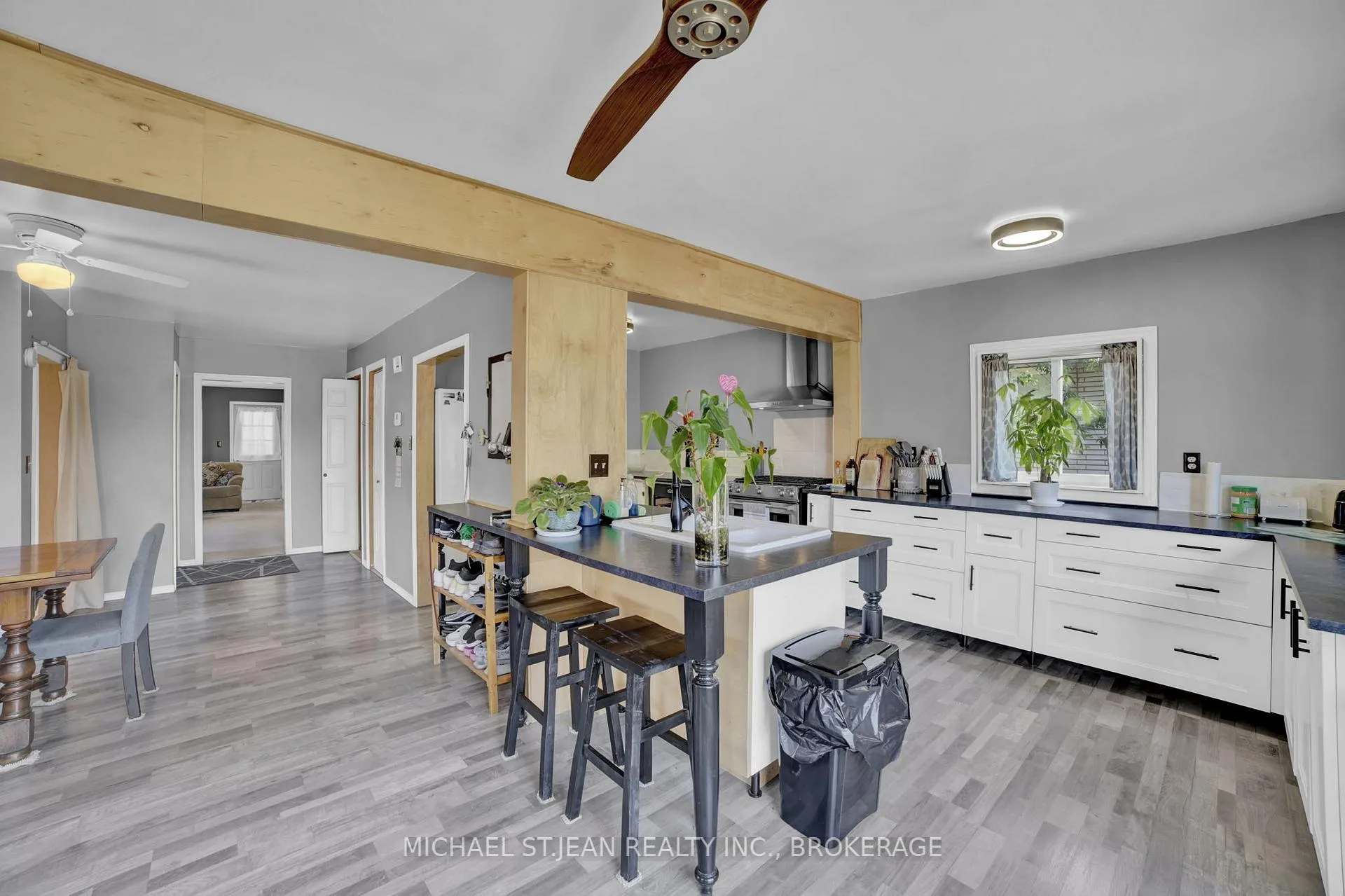 Photo 12 of 47 Worsley Road, Hamilton, Stoney Creek — HOMEH