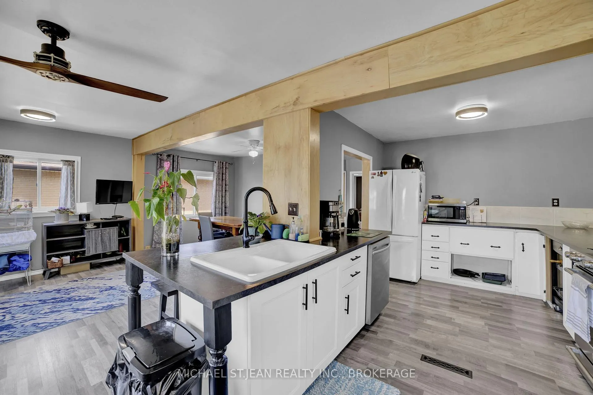 Photo 13 of 47 Worsley Road, Hamilton, Stoney Creek — HOMEH