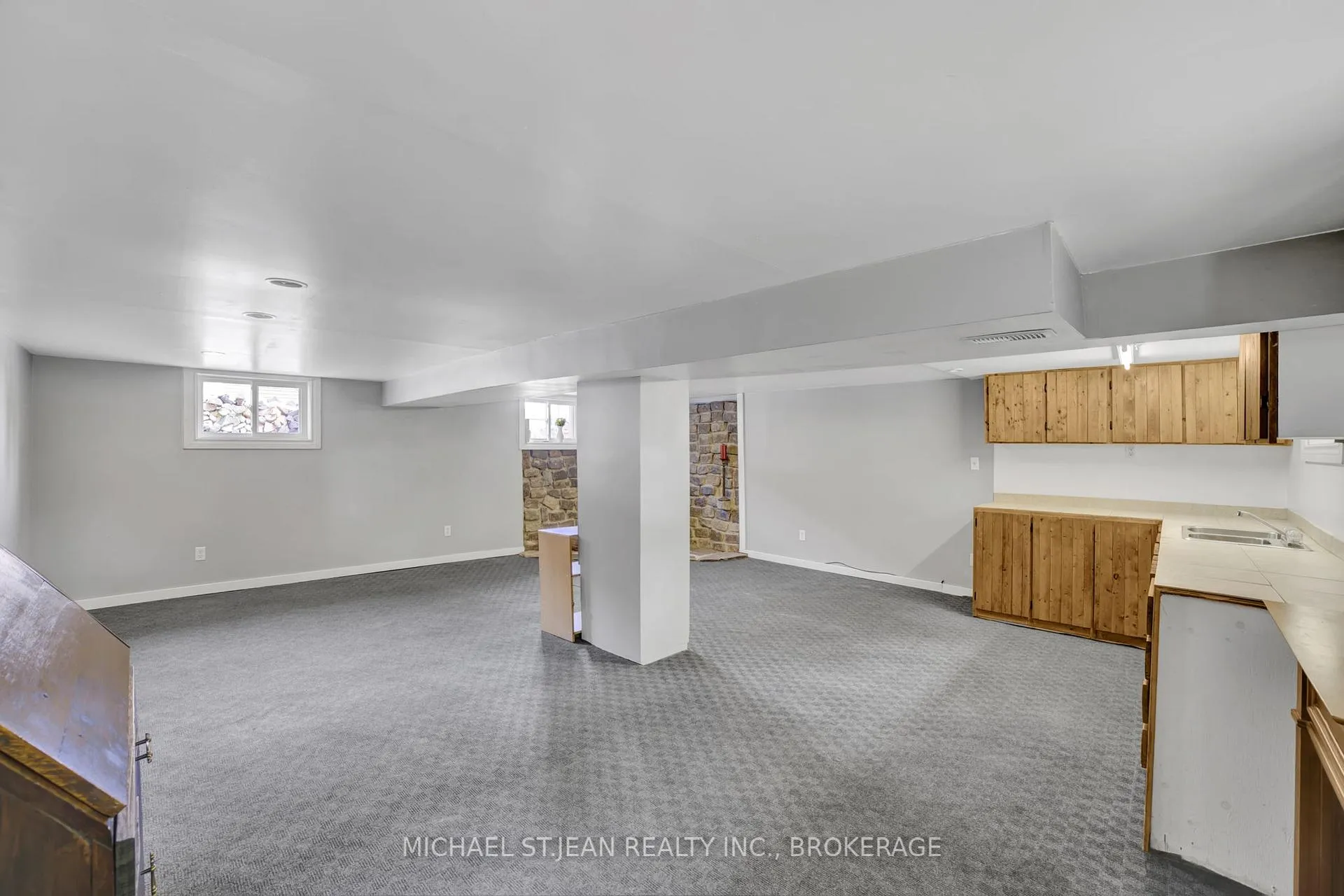 Photo 25 of 47 Worsley Road, Hamilton, Stoney Creek — HOMEH