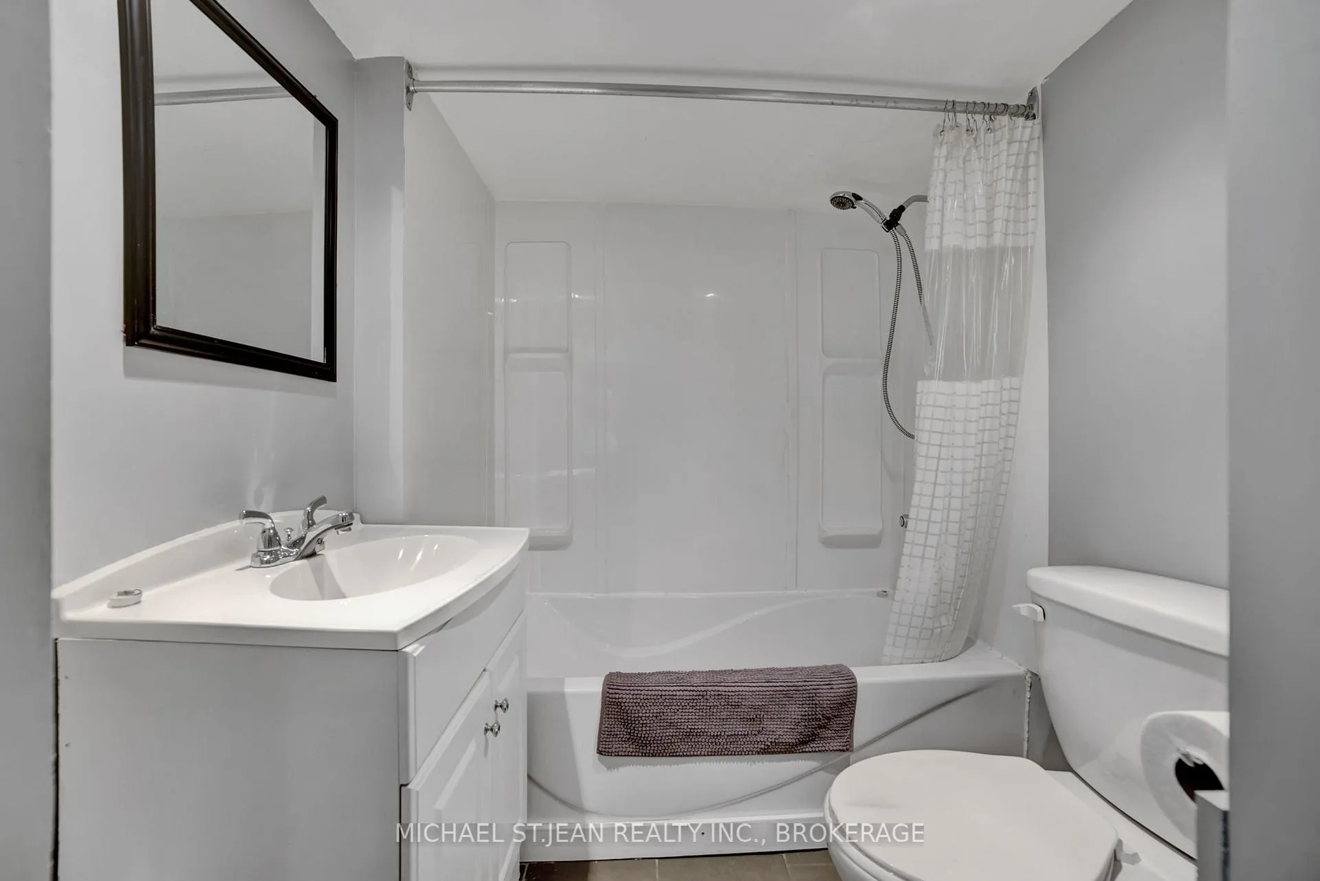 Photo 26 of 47 Worsley Road, Hamilton, Stoney Creek — HOMEH