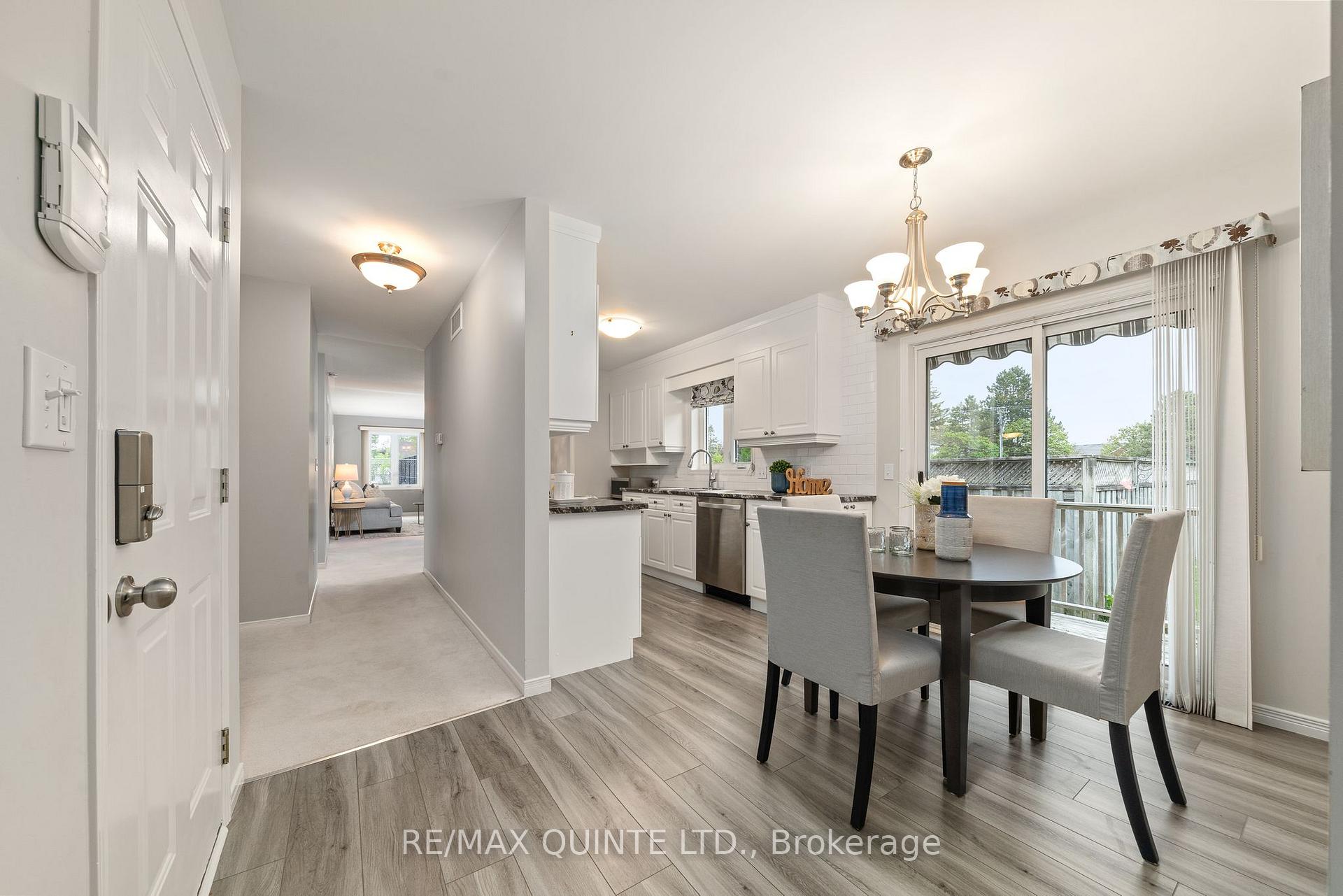 Photo 11 of 6 Pinegrove Court, Belleville, Belleville Ward — HOMEH