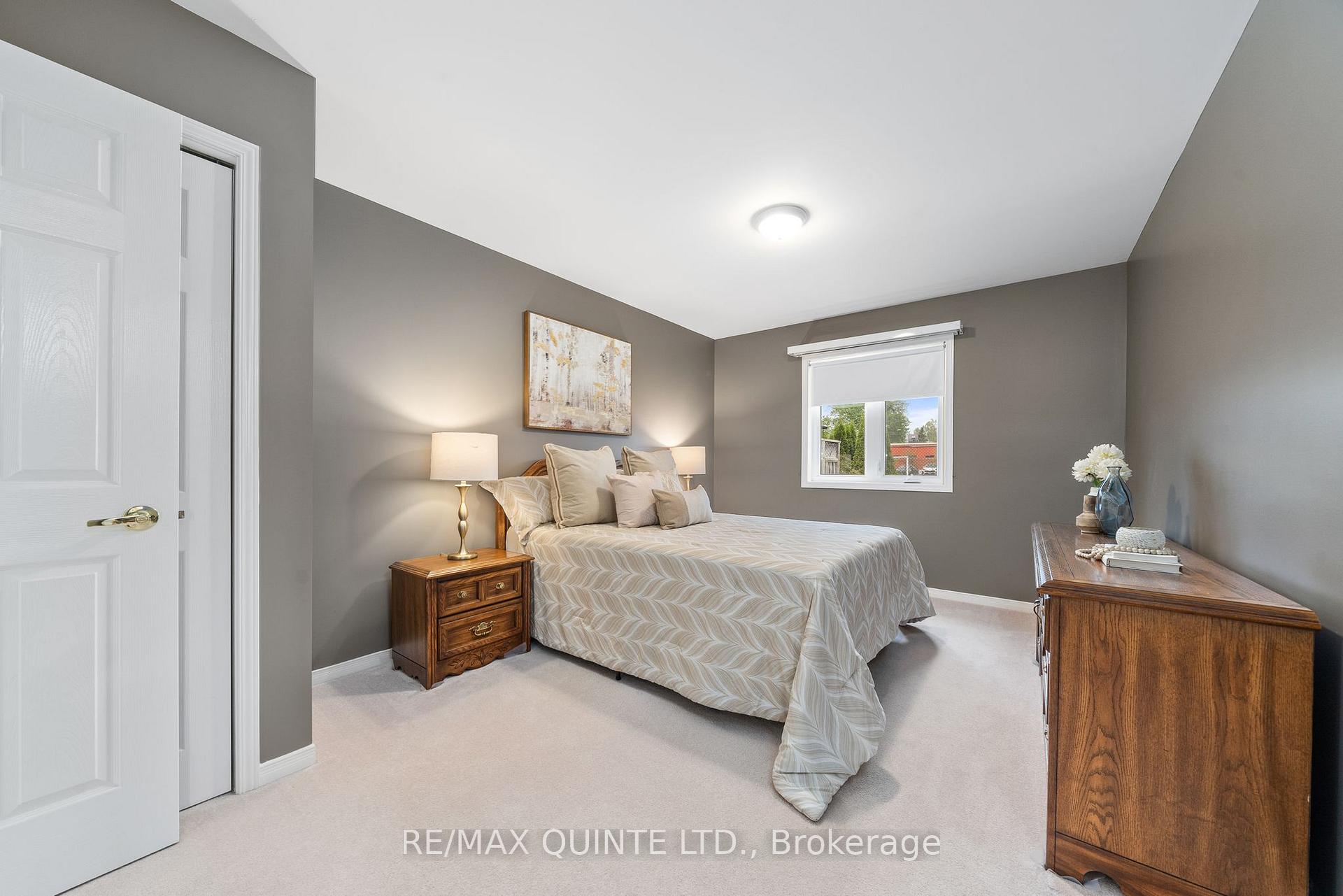 Photo 23 of 6 Pinegrove Court, Belleville, Belleville Ward — HOMEH