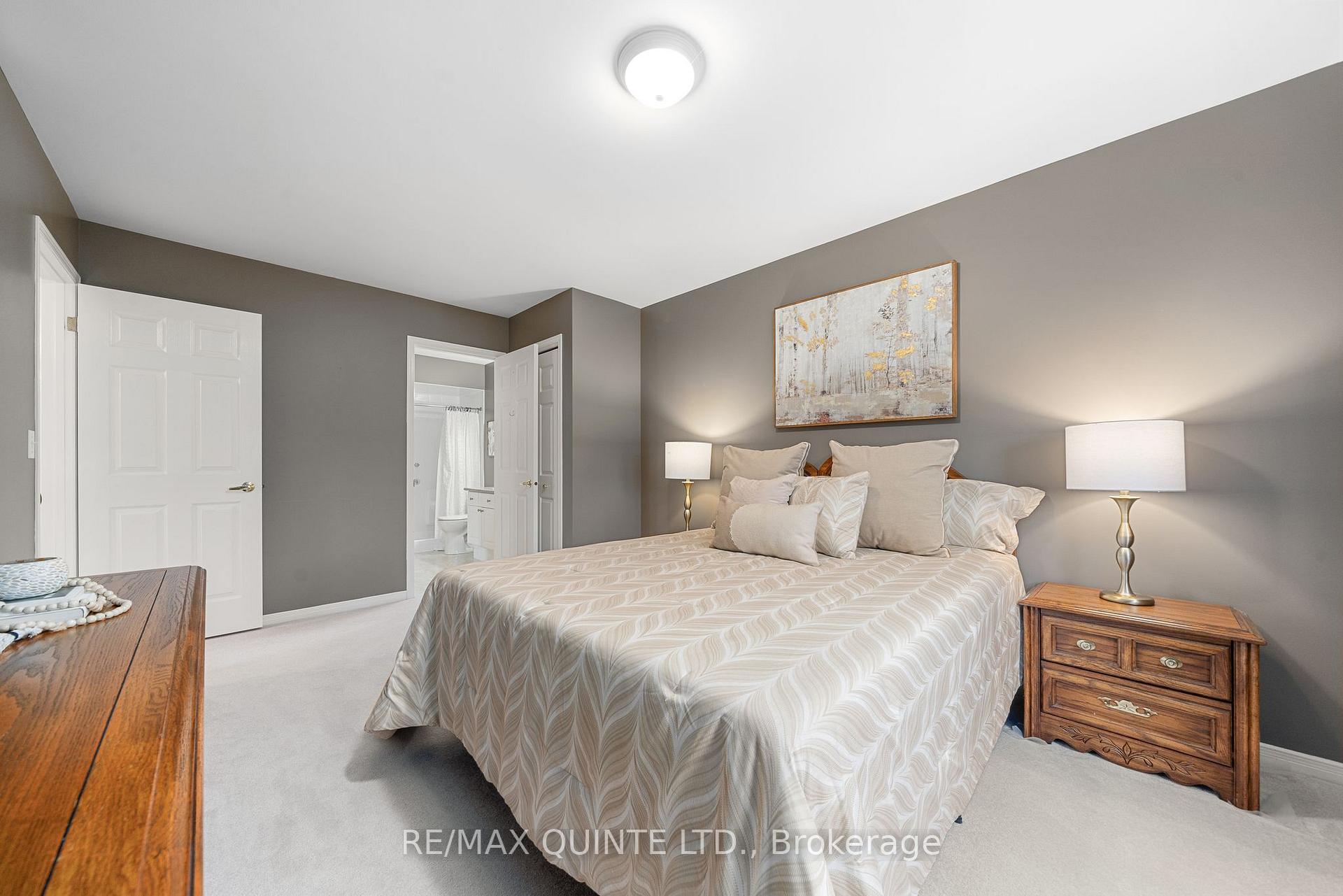 Photo 25 of 6 Pinegrove Court, Belleville, Belleville Ward — HOMEH