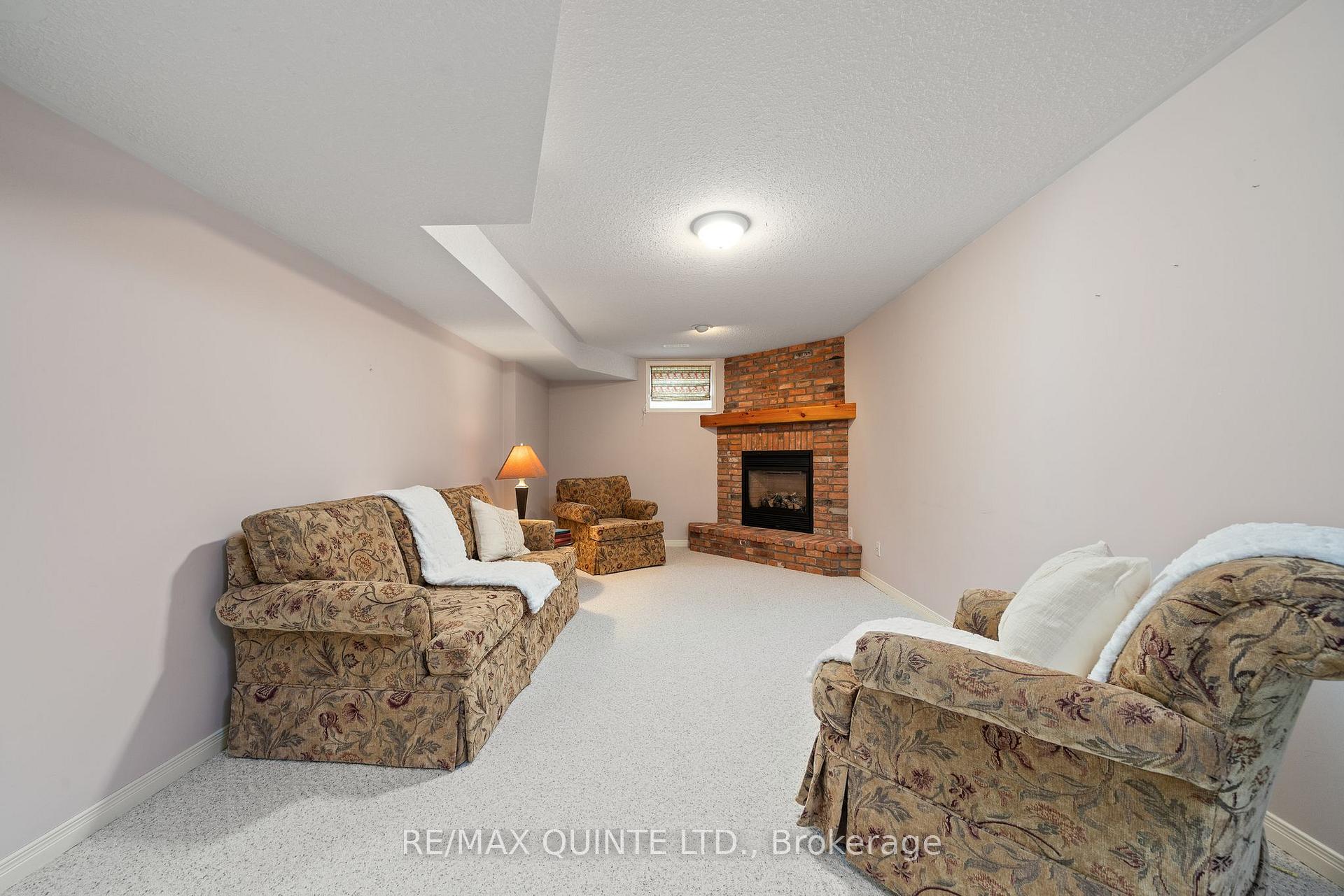 Photo 30 of 6 Pinegrove Court, Belleville, Belleville Ward — HOMEH