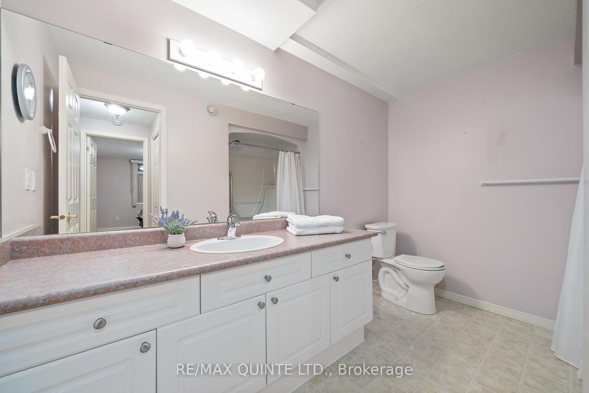 Photo 33 of 6 Pinegrove Court, Belleville, Belleville Ward — HOMEH