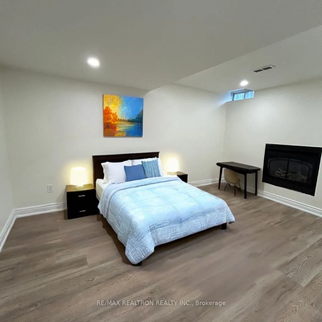 Photo 2 of Unit Lower, 39 Hoile Drive, Ajax, South East — HOMEH