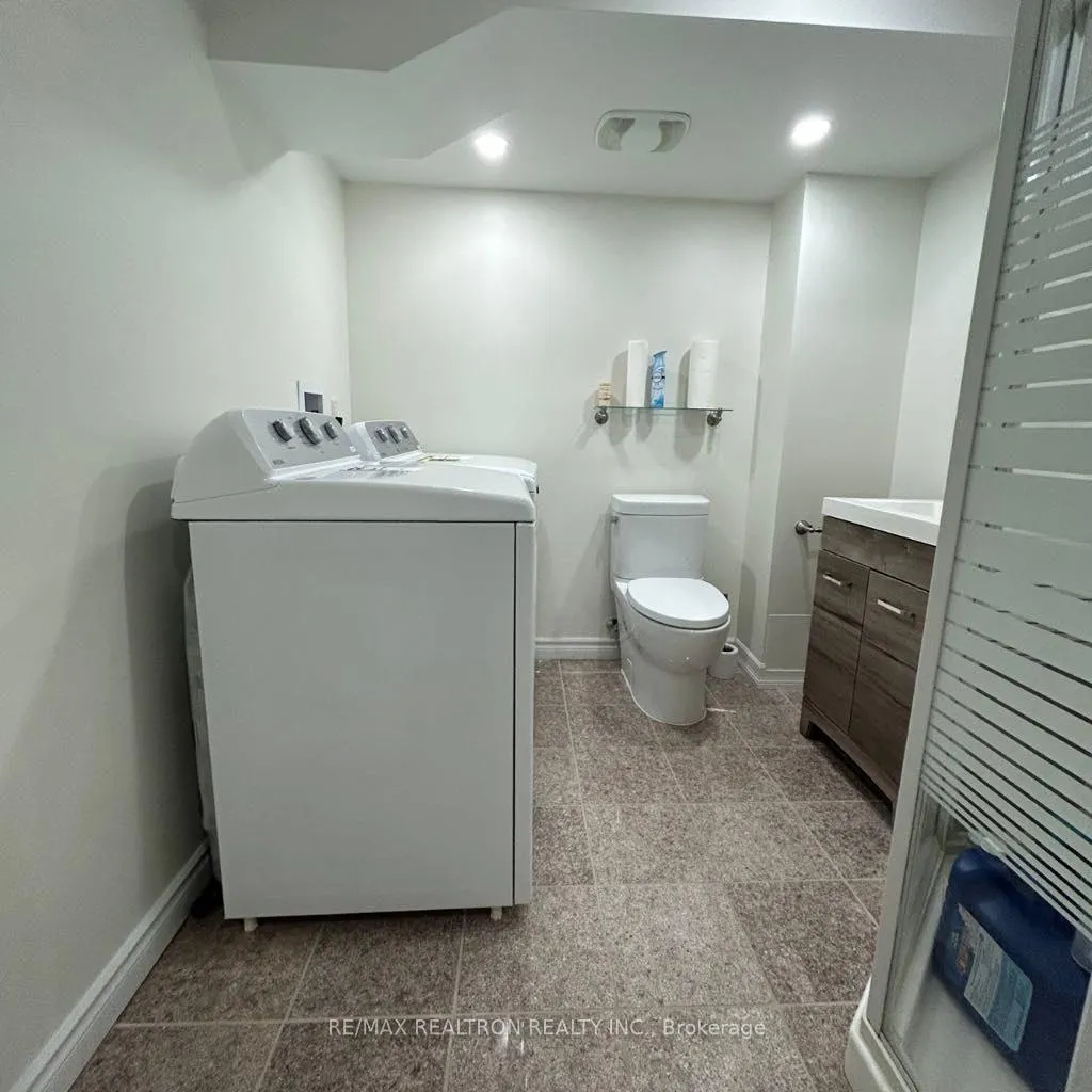 Photo 6 of Unit Lower, 39 Hoile Drive, Ajax, South East — HOMEH