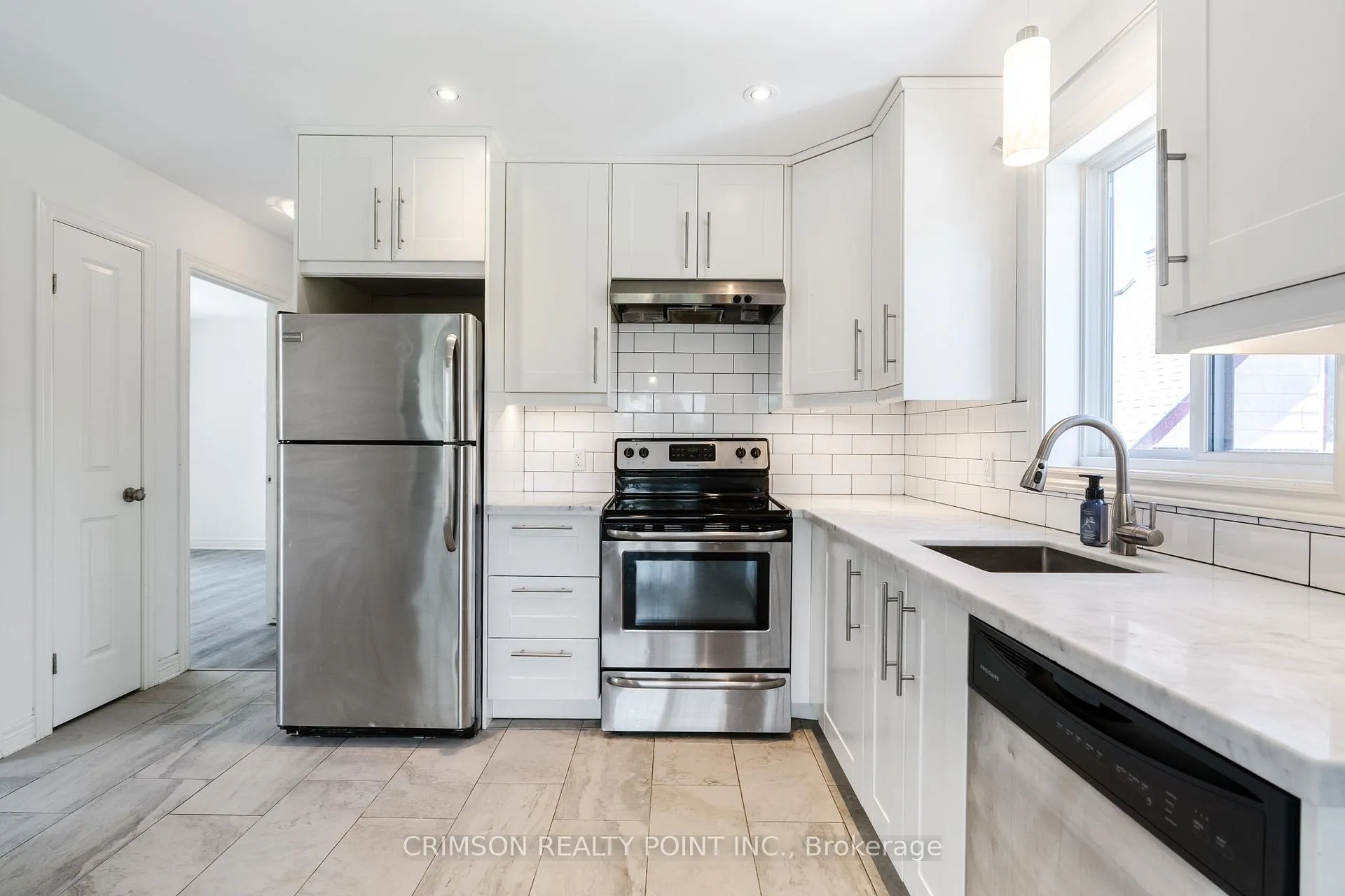 Photo 5 of 11 Edith Street, St. Catharines, Western Hill — HOMEH