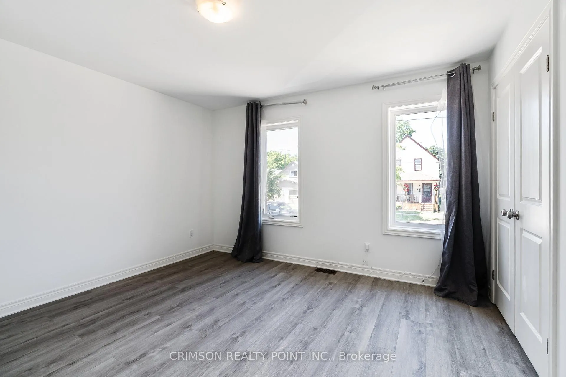 Photo 10 of 11 Edith Street, St. Catharines, Western Hill — HOMEH