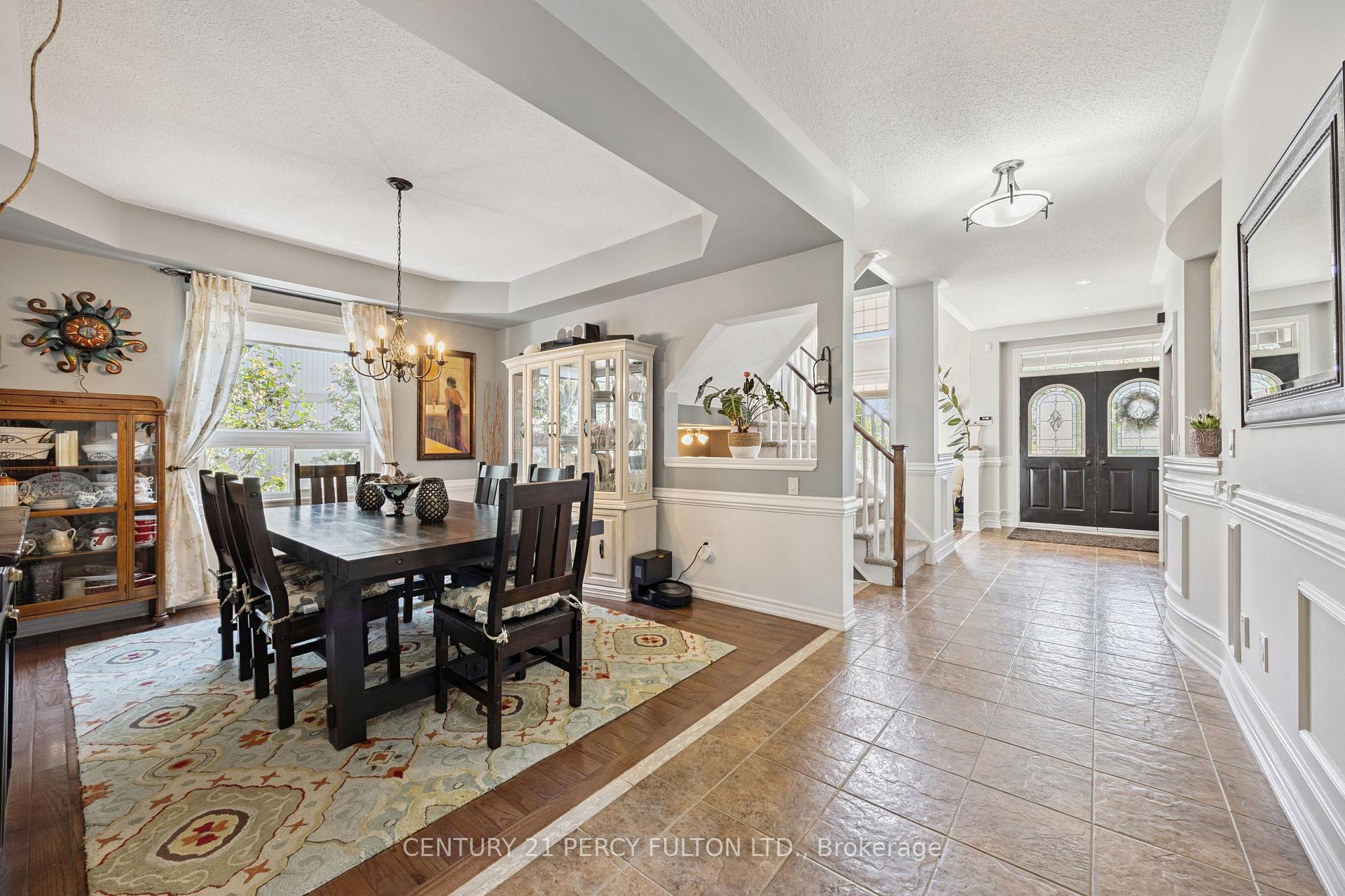 Photo 8 of 35 Jennings Drive, Clarington, Bowmanville — HOMEH