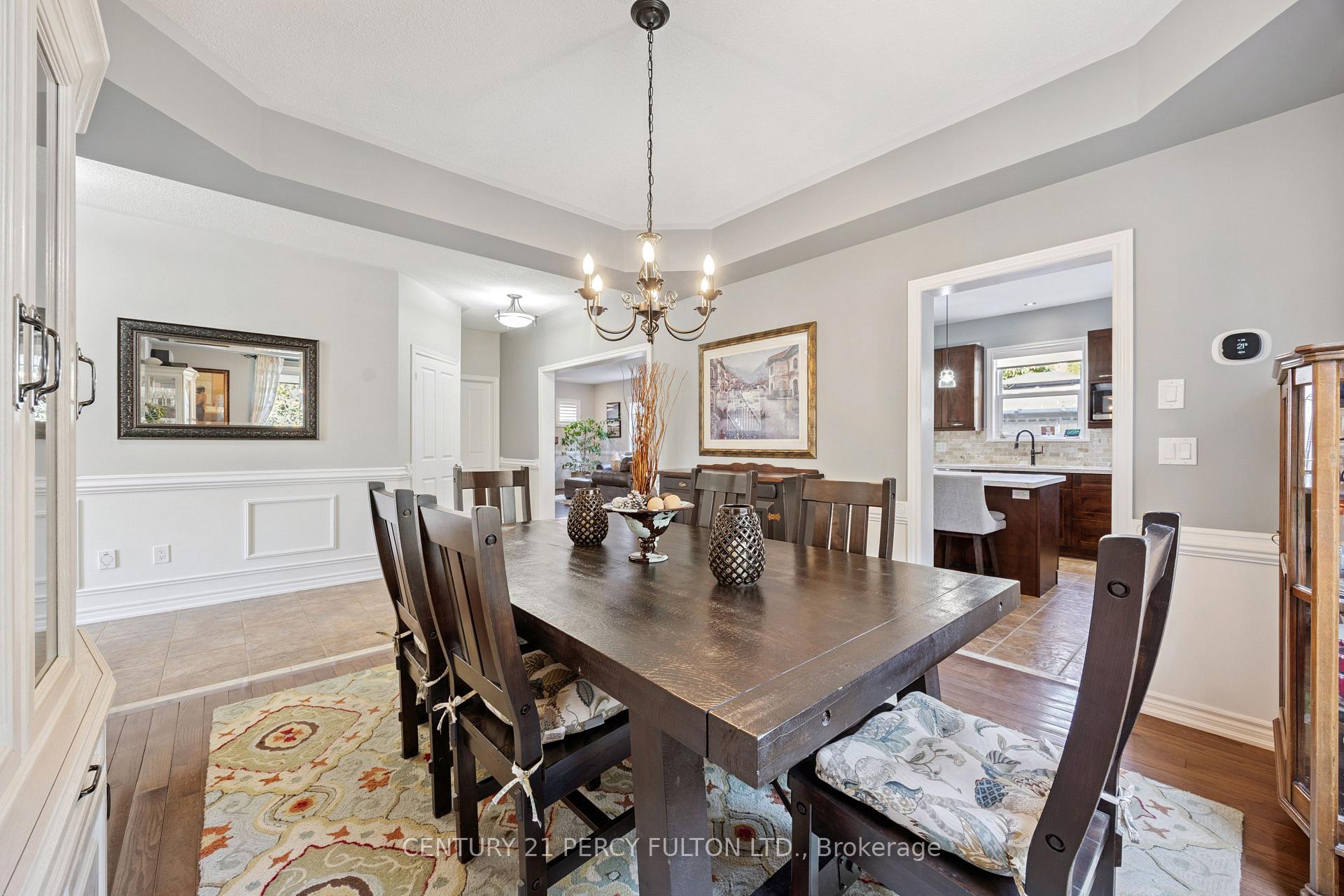 Photo 10 of 35 Jennings Drive, Clarington, Bowmanville — HOMEH