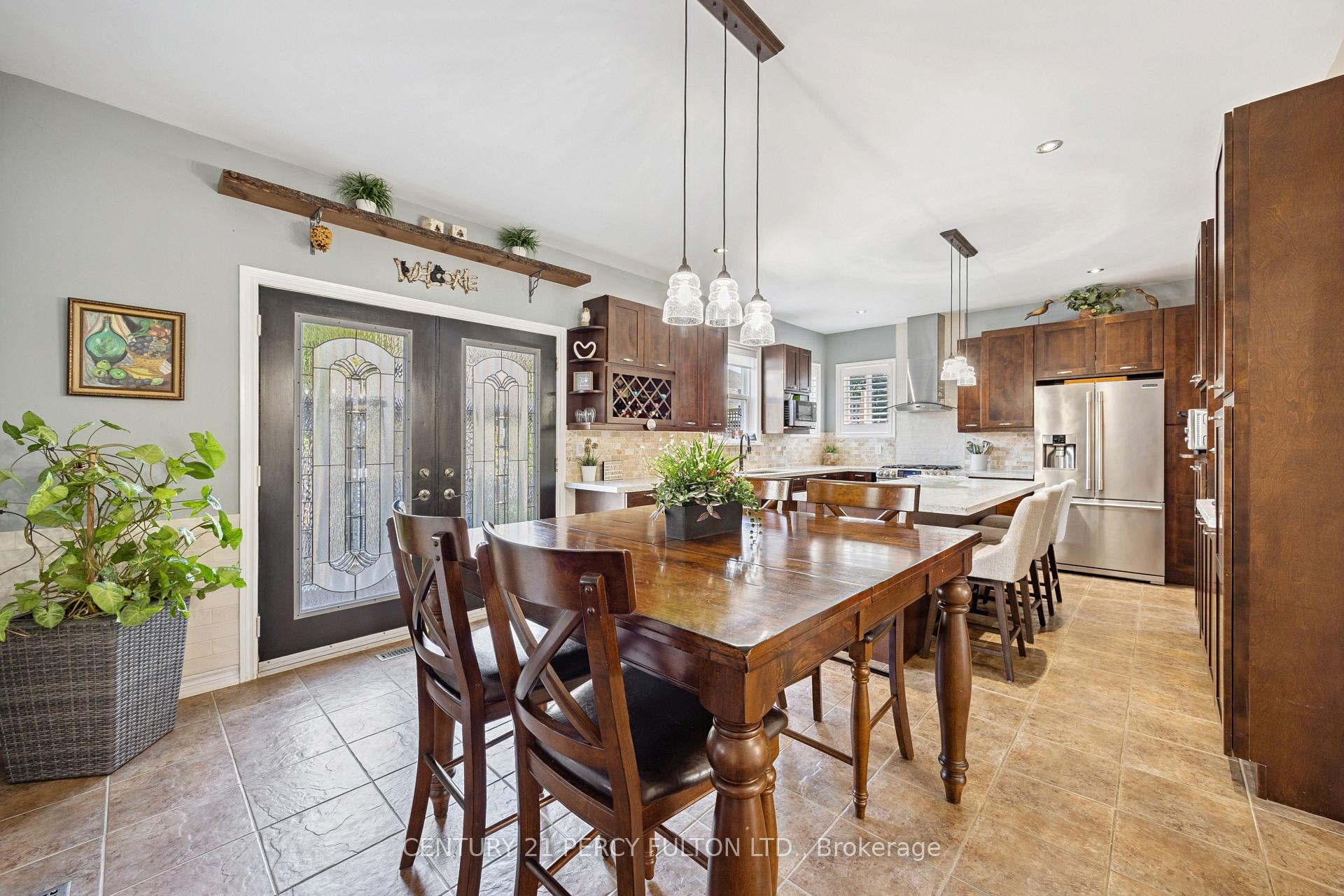 Photo 15 of 35 Jennings Drive, Clarington, Bowmanville — HOMEH
