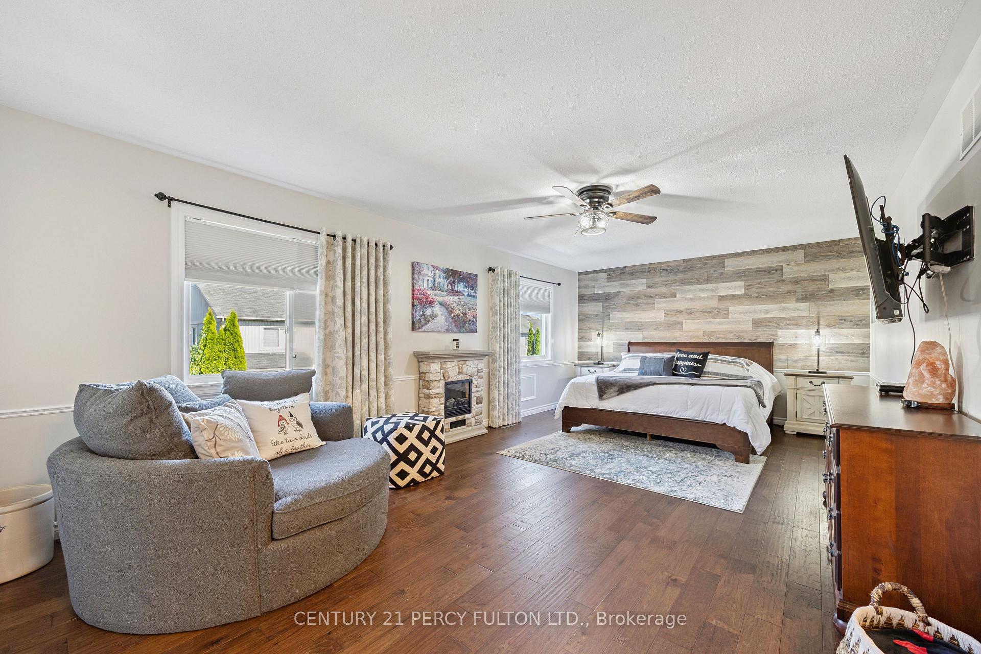 Photo 20 of 35 Jennings Drive, Clarington, Bowmanville — HOMEH