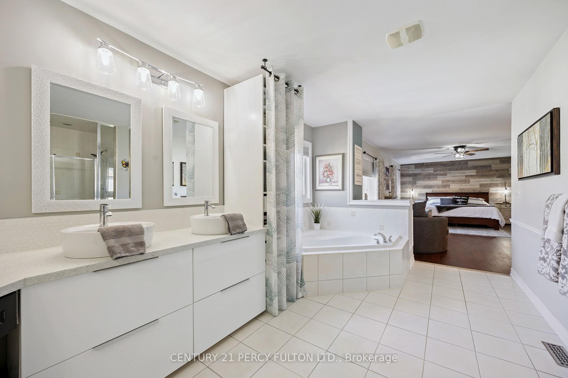 Photo 24 of 35 Jennings Drive, Clarington, Bowmanville — HOMEH