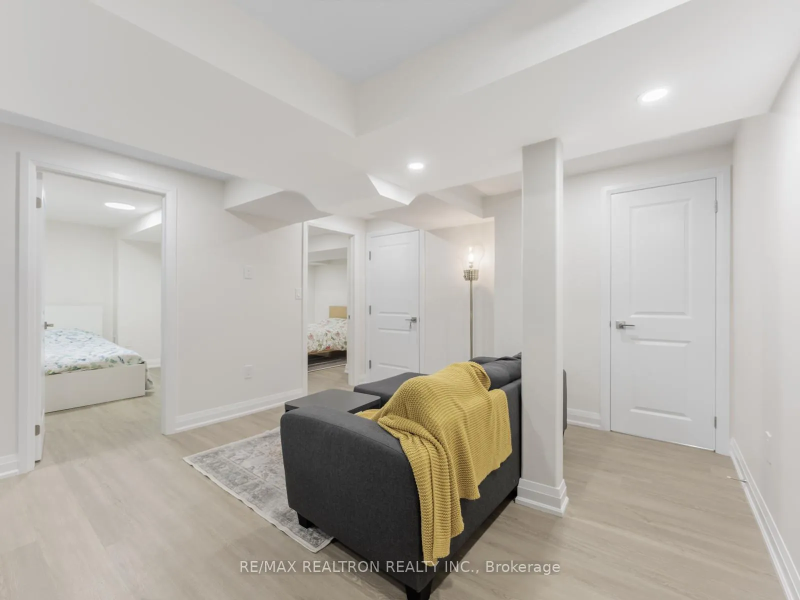 Photo 5 of 1 Juneau Crescent, Whitby, Taunton North — HOMEH