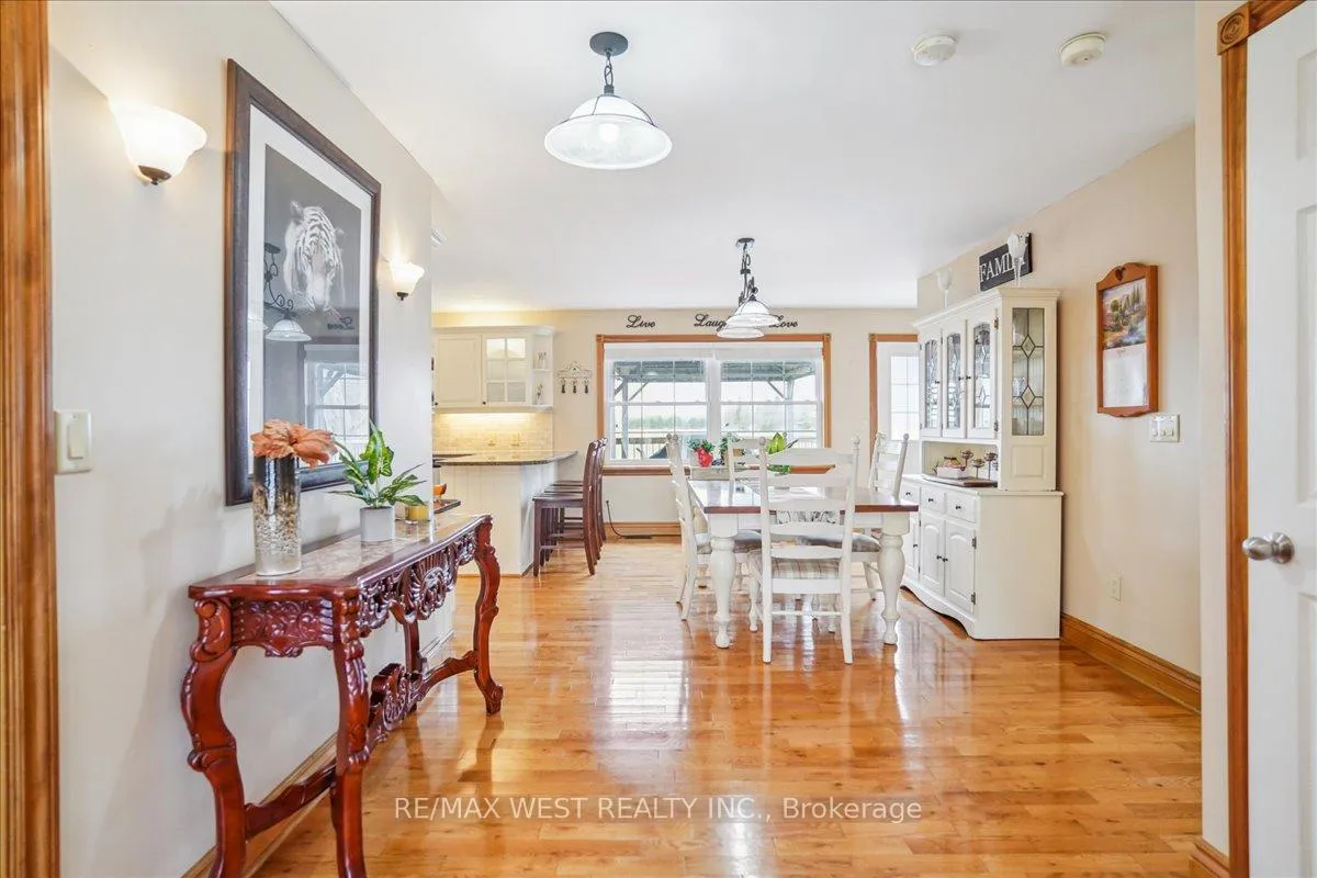 Photo 6 of 390 Sandford Road, Uxbridge, Rural Uxbridge — HOMEH