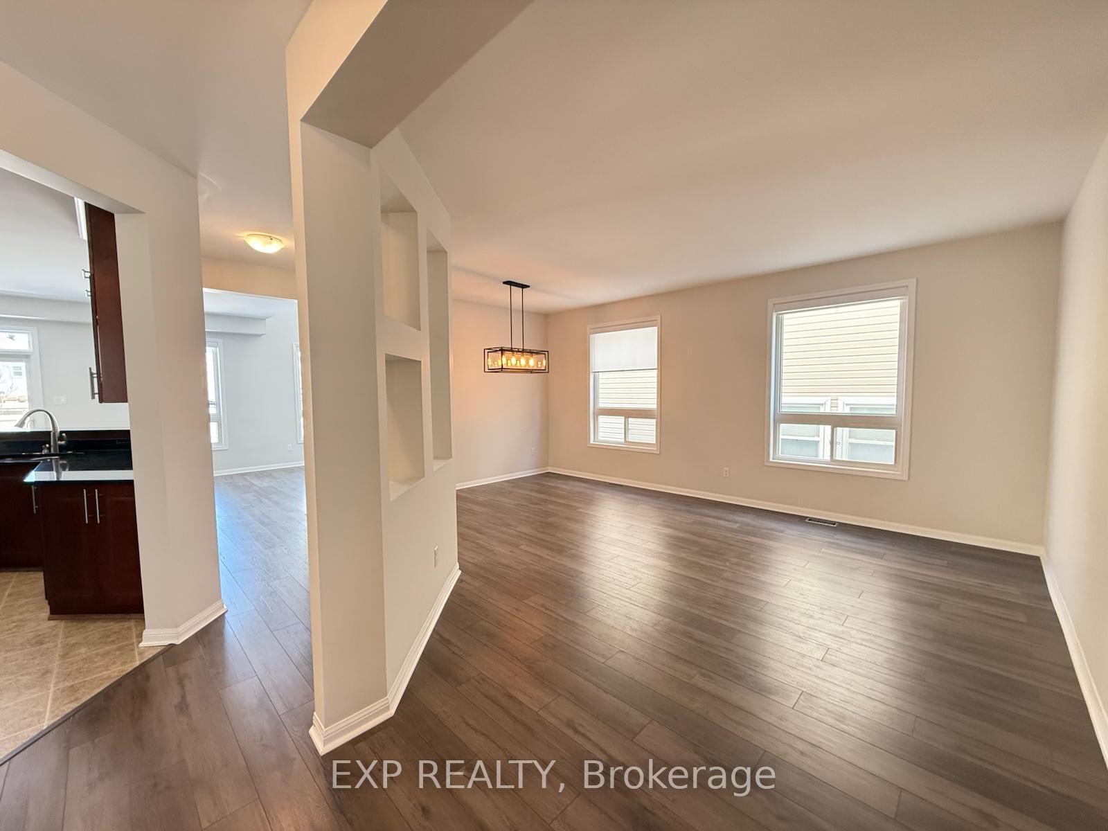 Photo 6 of 510 Bretby Crescent, Ottawa, Barrhaven - Cedargrove/Fraserdale — HOMEH