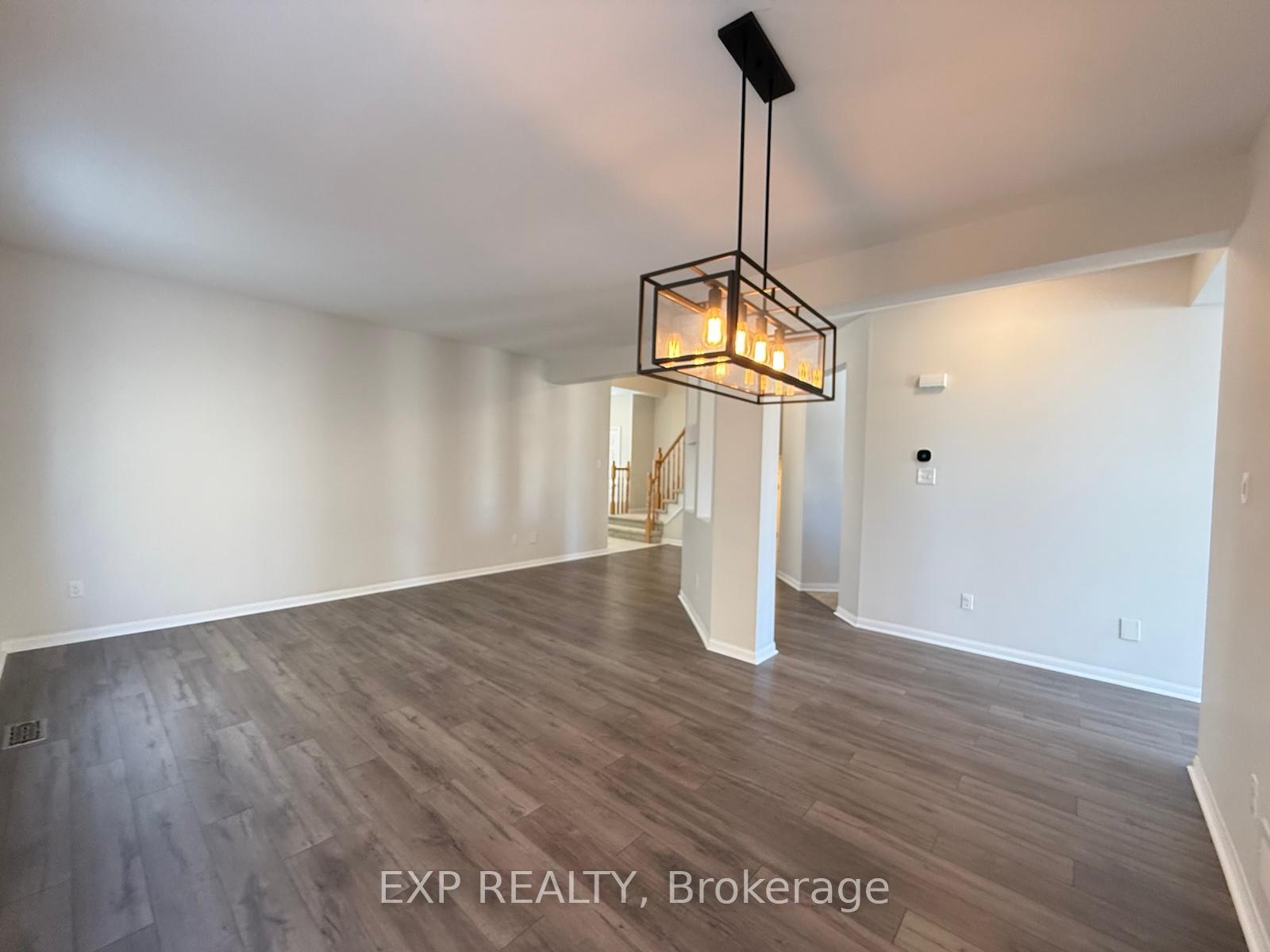 Photo 8 of 510 Bretby Crescent, Ottawa, Barrhaven - Cedargrove/Fraserdale — HOMEH