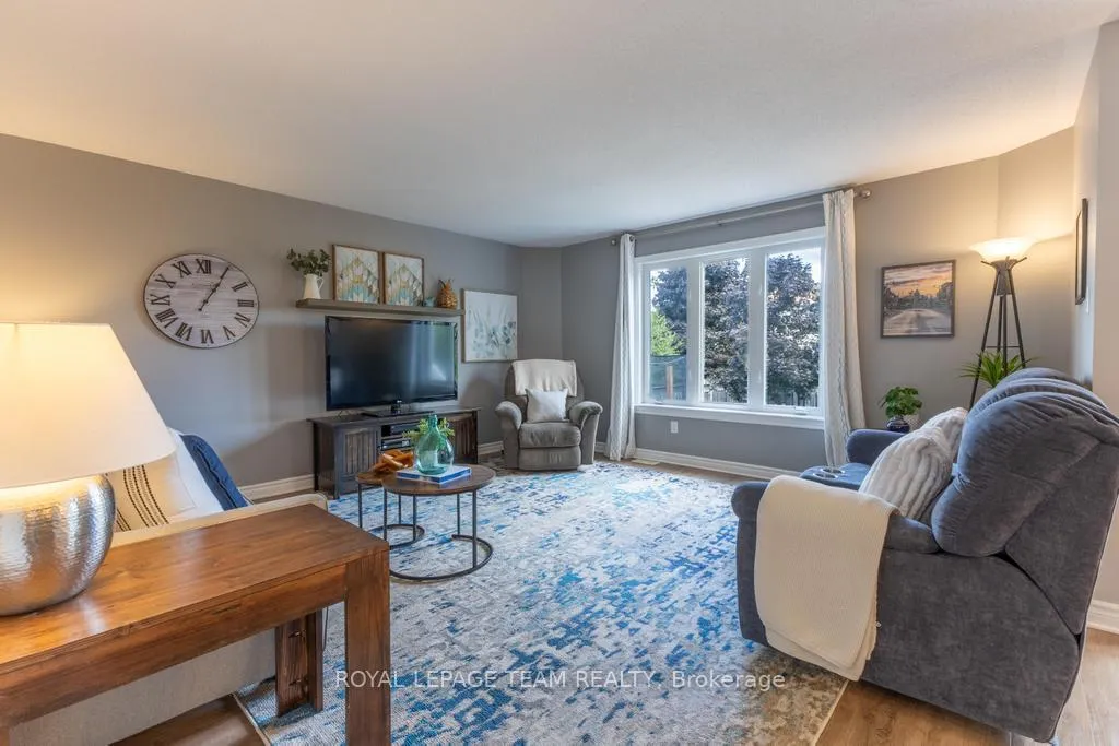 Photo 10 of 29 Carter Crescent, Arnprior — HOMEH