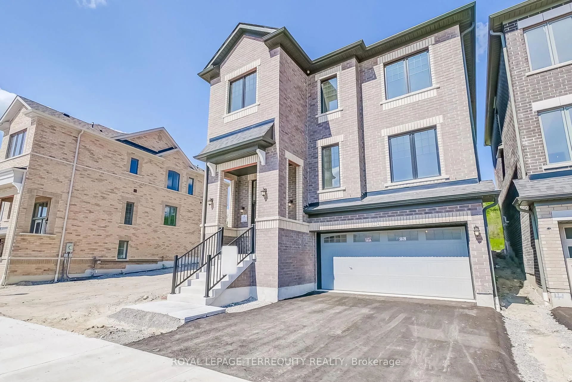 Photo 2 of 1224 Talisman Manor, Pickering, Rural Pickering — HOMEH