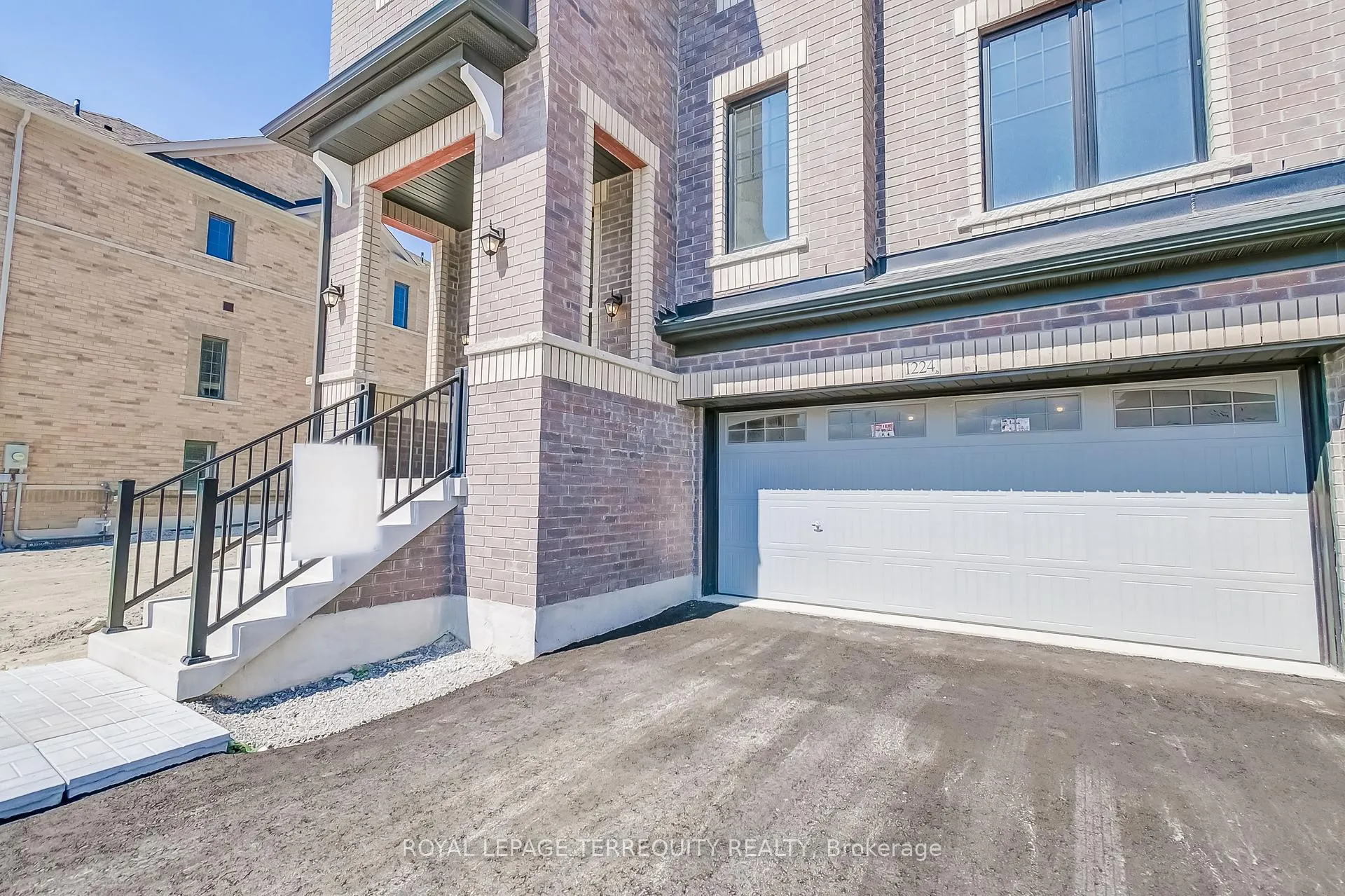 Photo 3 of 1224 Talisman Manor, Pickering, Rural Pickering — HOMEH