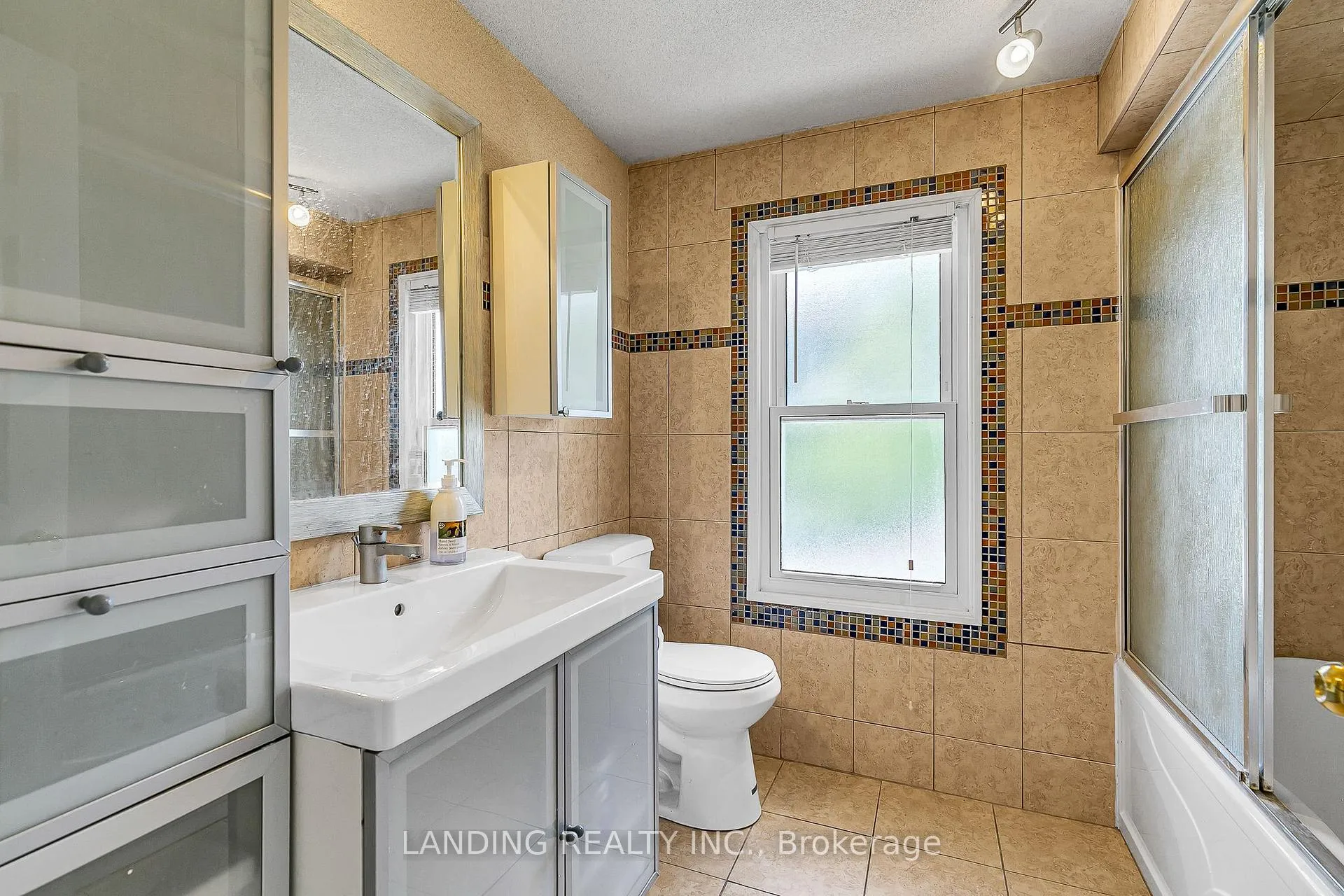 Photo 19 of 770 Lynn Street, Windsor — HOMEH