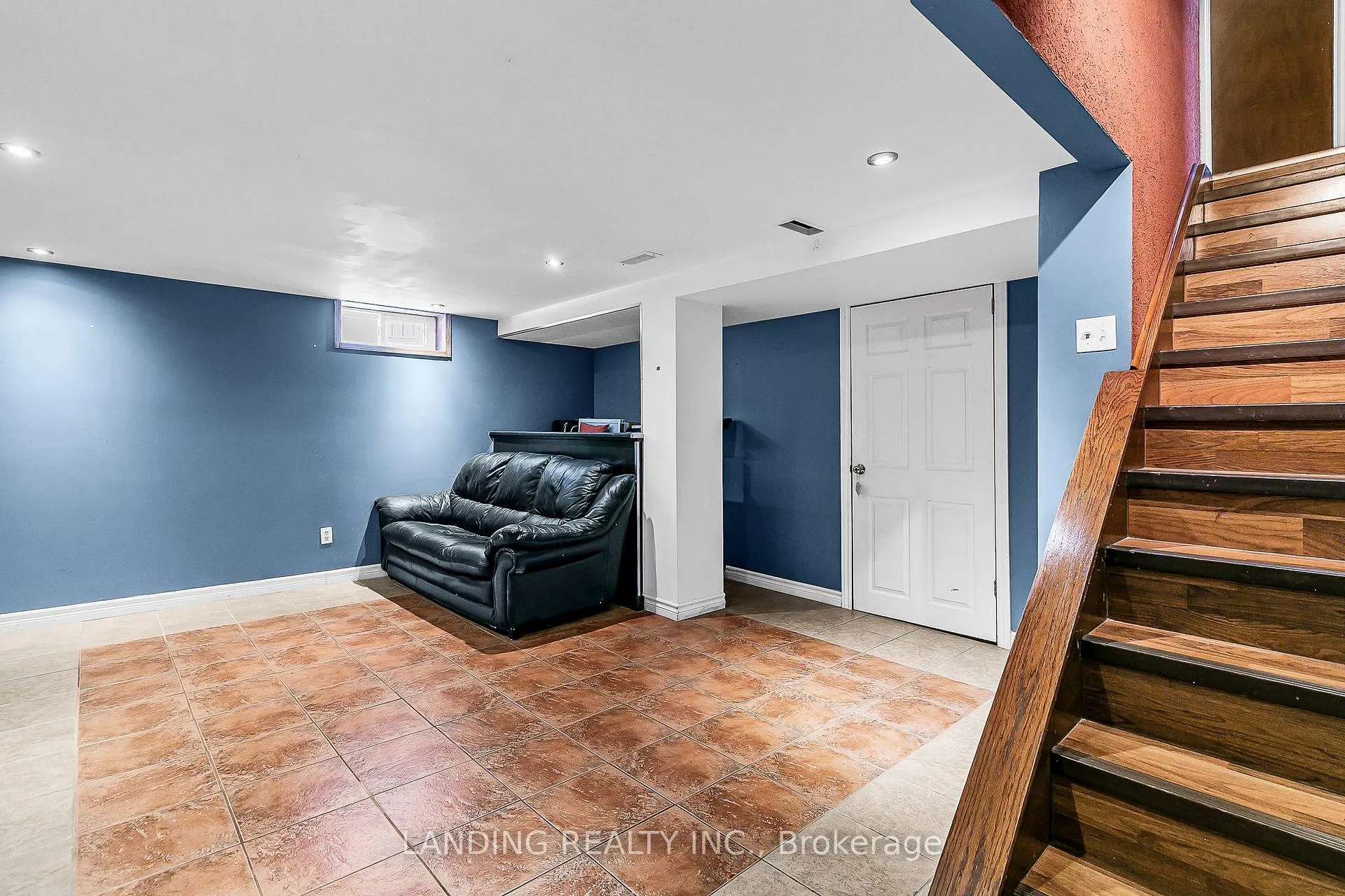 Photo 22 of 770 Lynn Street, Windsor — HOMEH