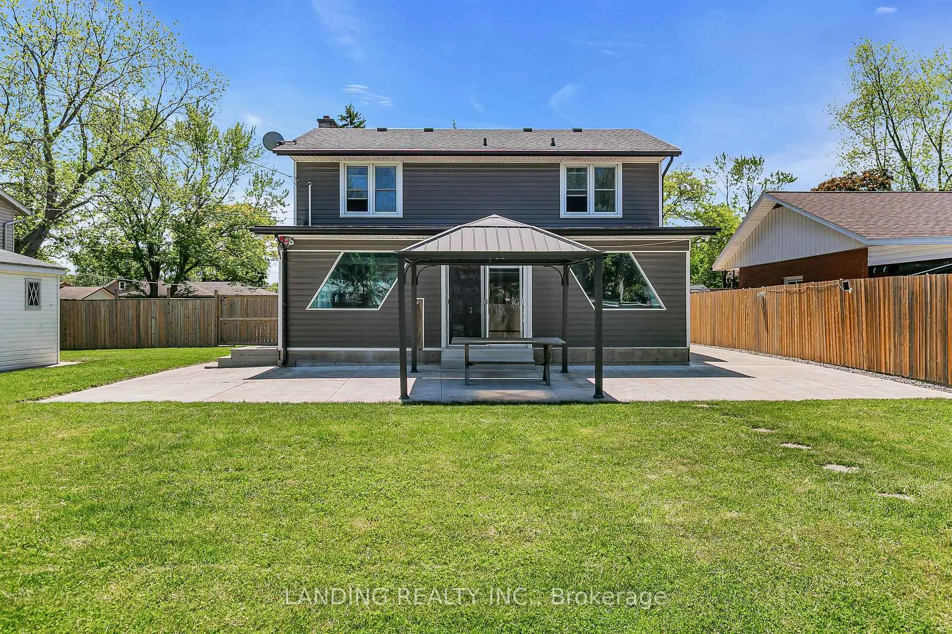Photo 25 of 770 Lynn Street, Windsor — HOMEH