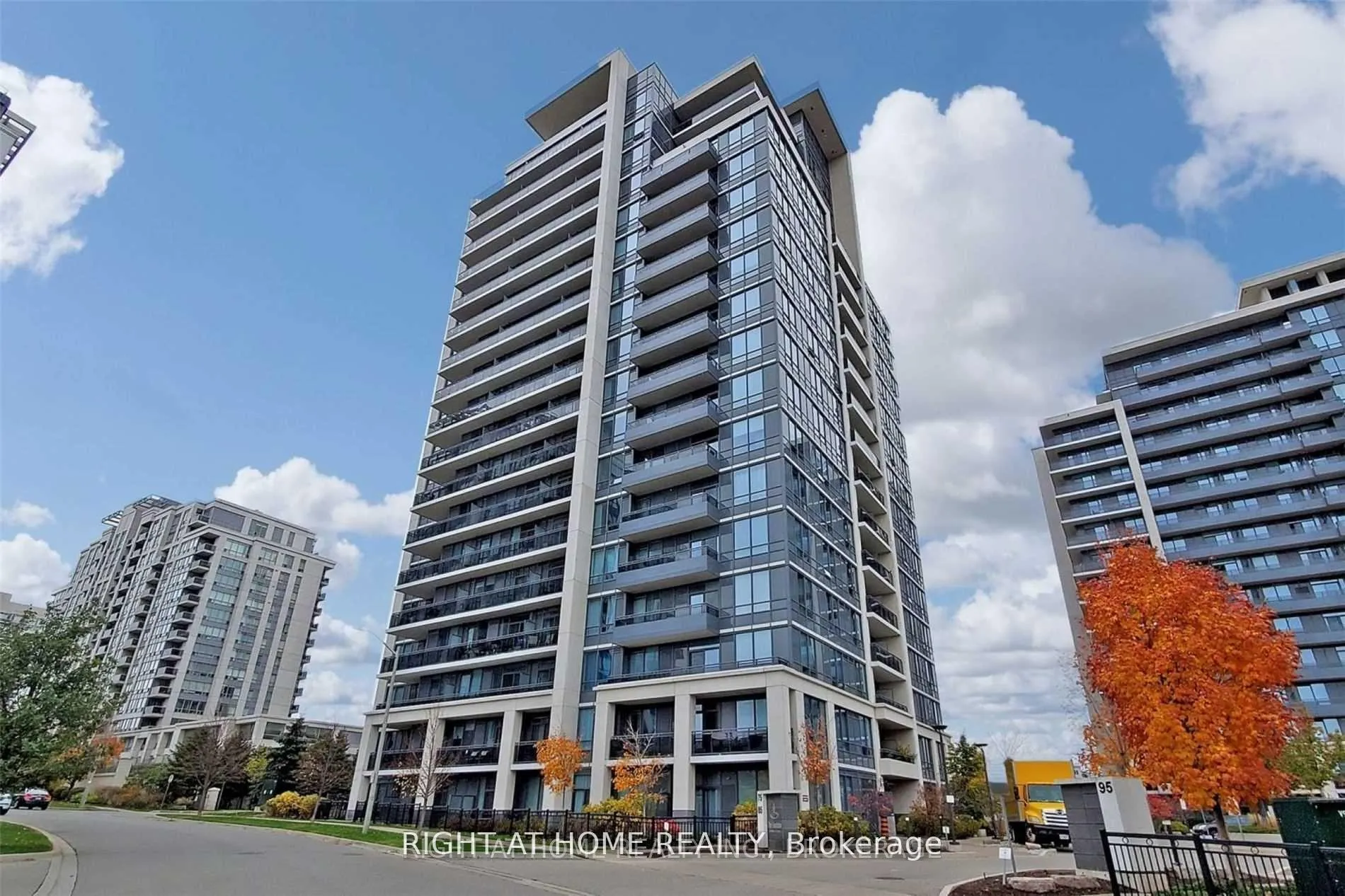 Front of Unit 1210, 75 North Park Road