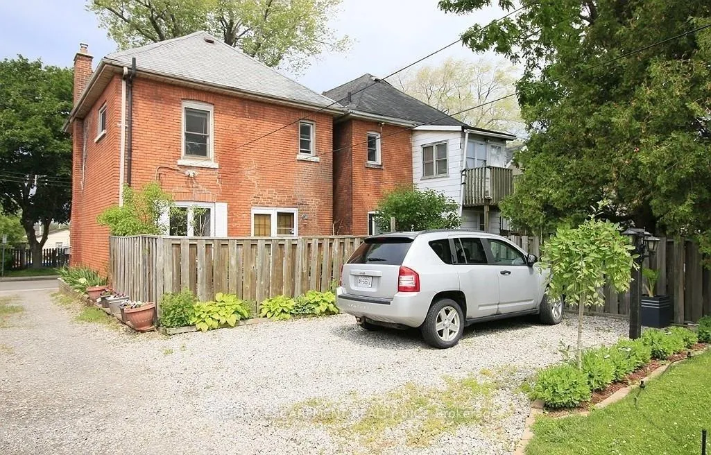 Photo 21 of 63 New Street, Hamilton, Strathcona — HOMEH