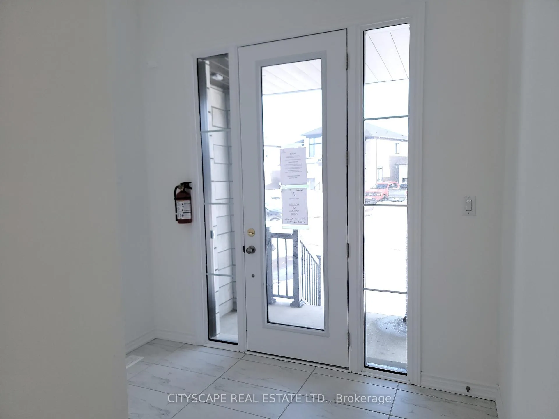 Photo 4 of 150 Rosanne Circle, Wasaga Beach — HOMEH