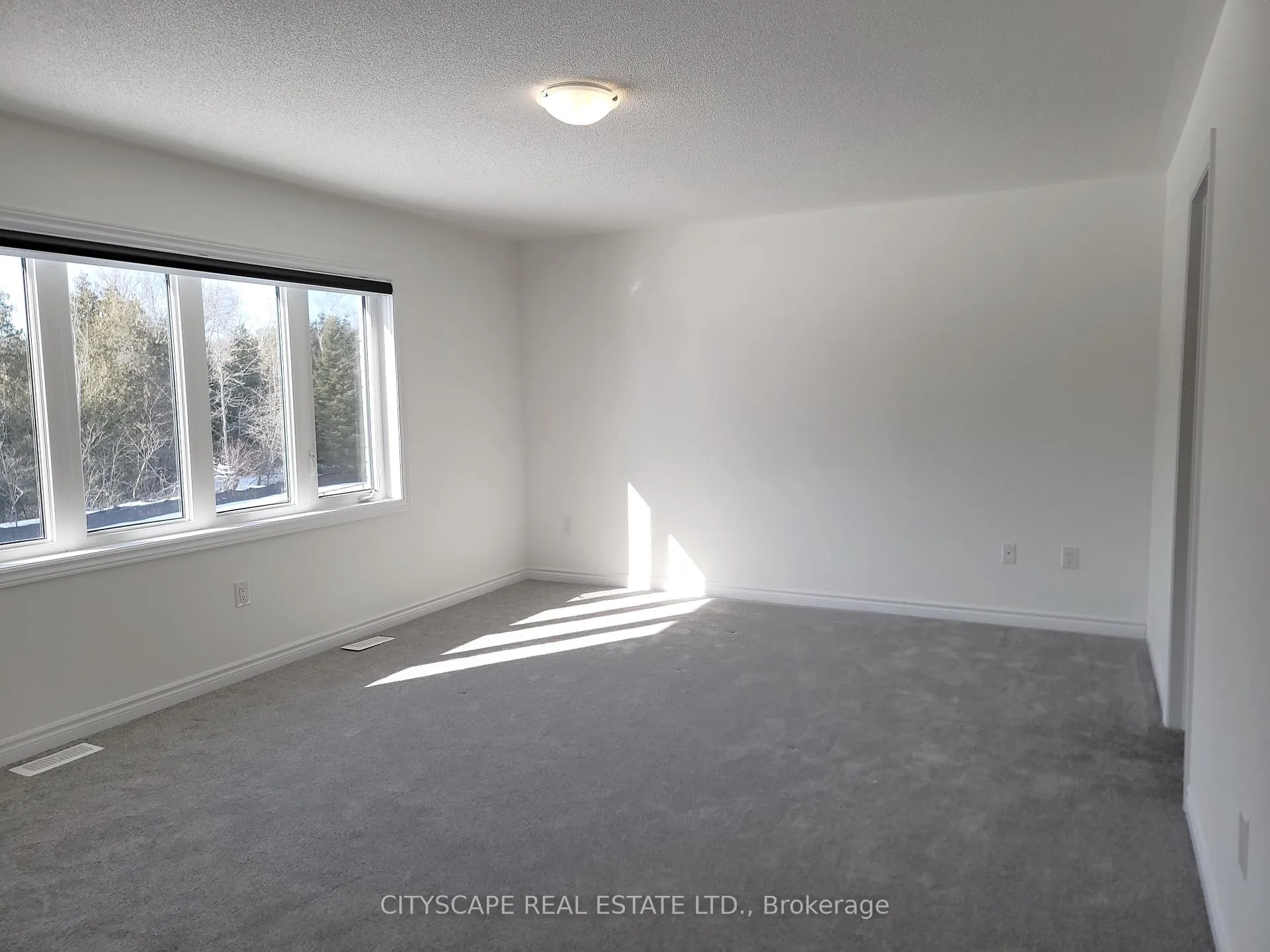 Photo 25 of 150 Rosanne Circle, Wasaga Beach — HOMEH