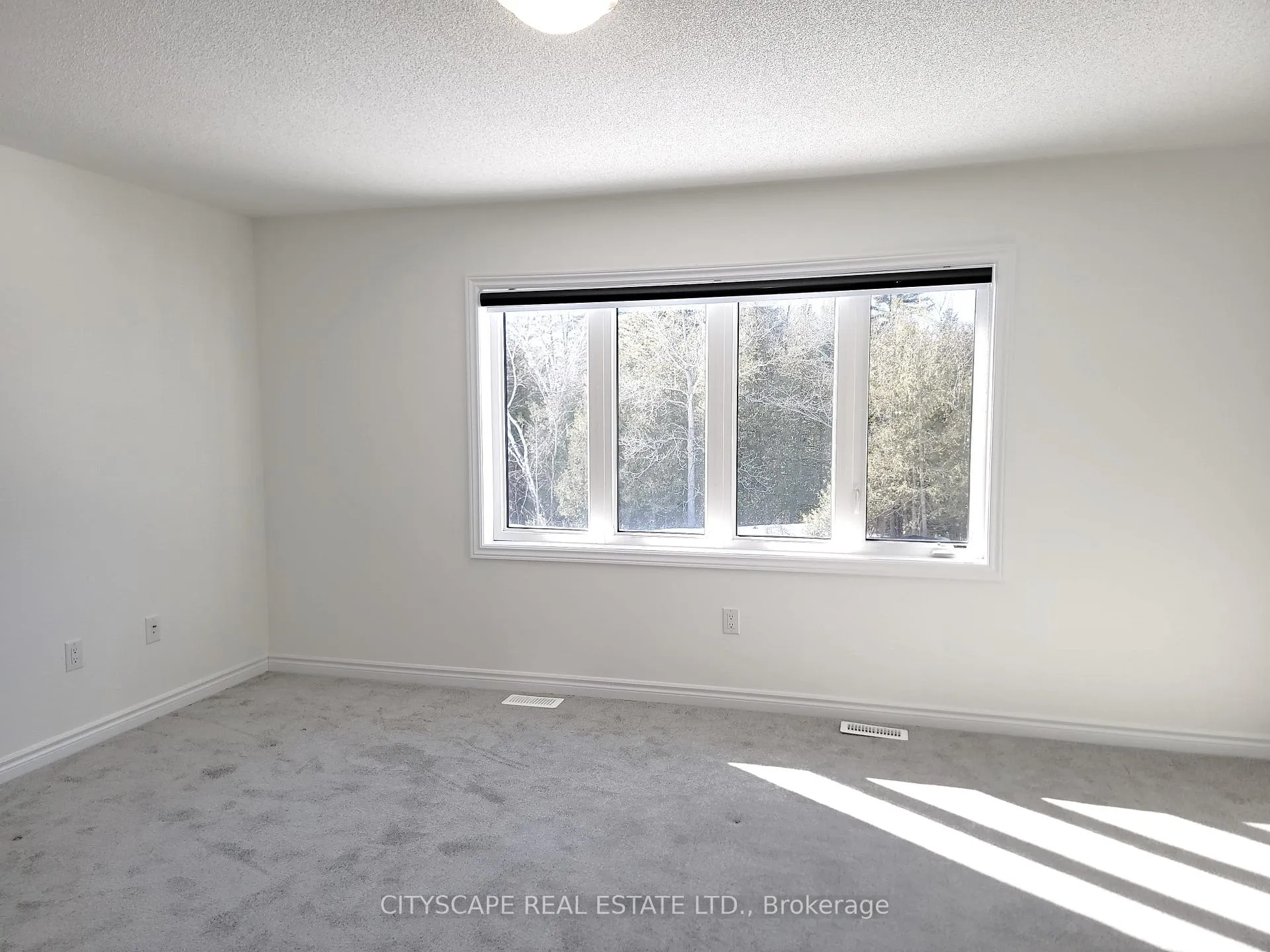 Photo 26 of 150 Rosanne Circle, Wasaga Beach — HOMEH