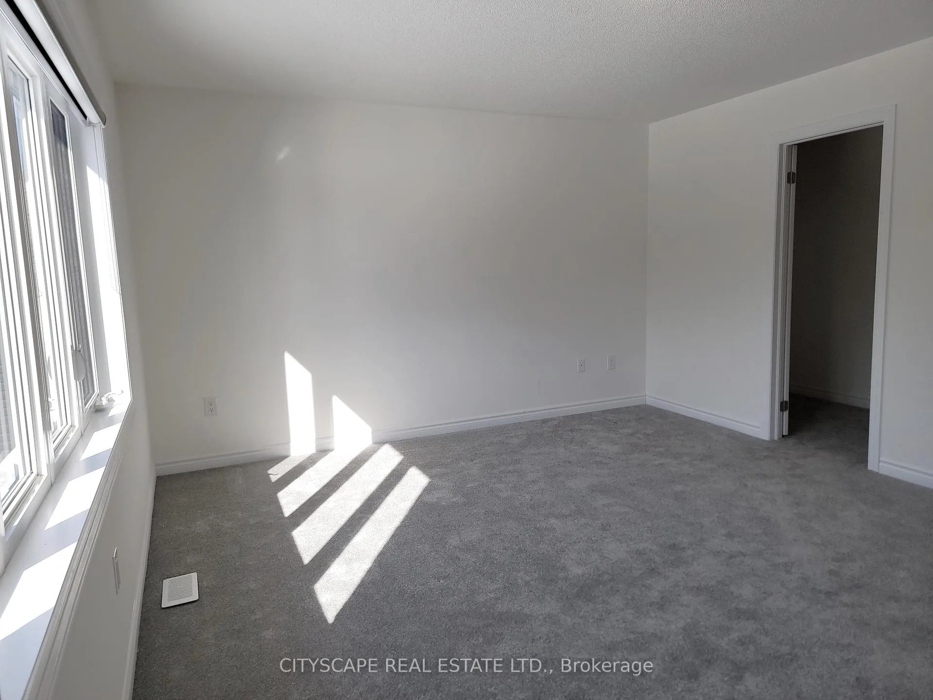 Photo 27 of 150 Rosanne Circle, Wasaga Beach — HOMEH