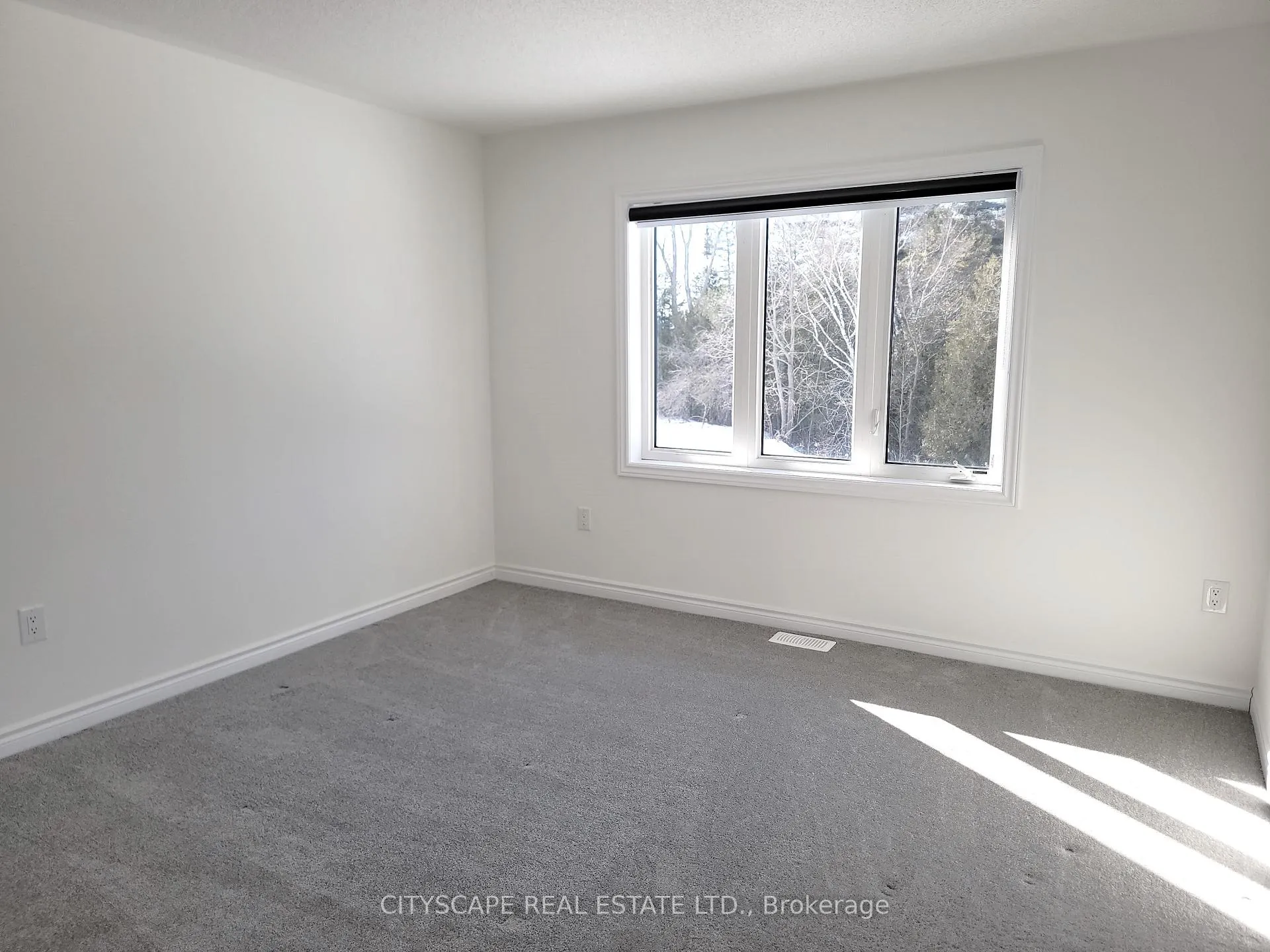 Photo 31 of 150 Rosanne Circle, Wasaga Beach — HOMEH