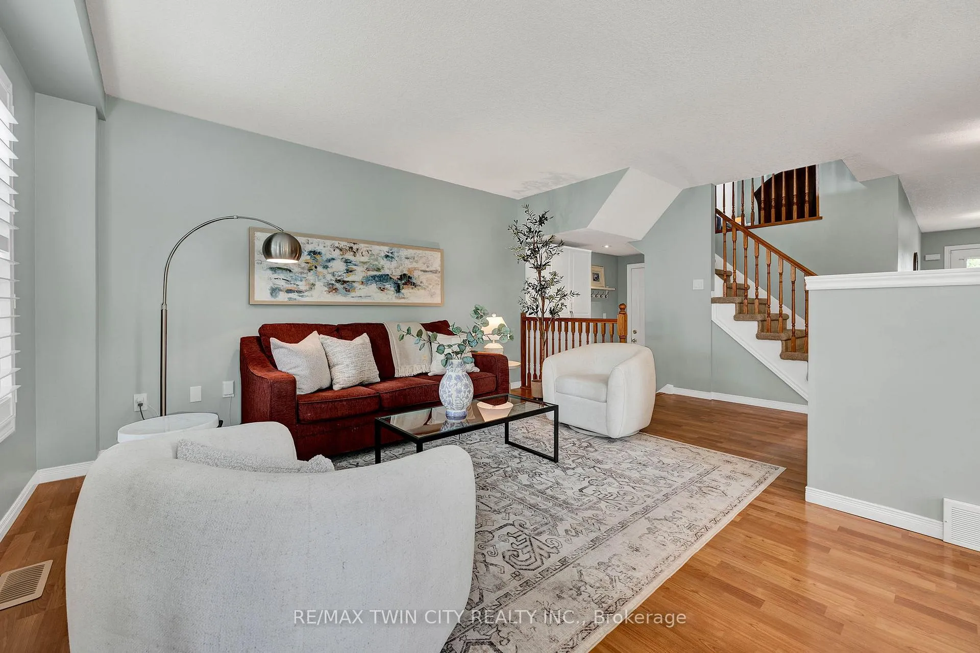 Photo 8 of 162 Everglade Crescent, Kitchener — HOMEH