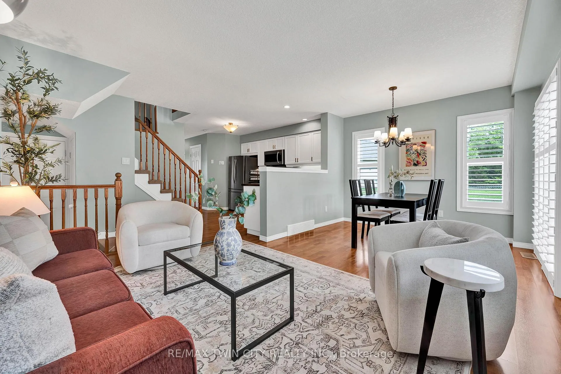 Photo 9 of 162 Everglade Crescent, Kitchener — HOMEH