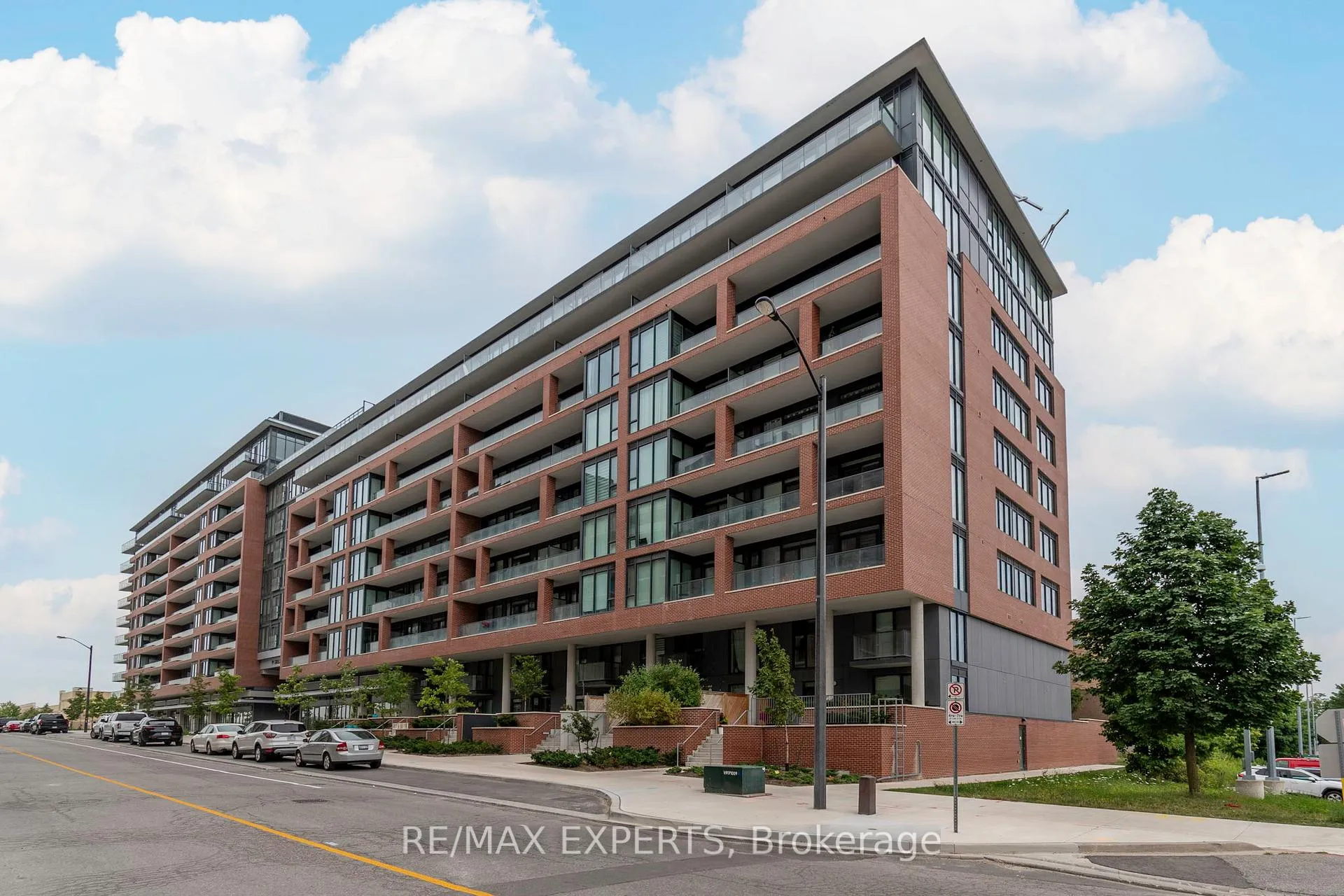 Photo 2 of Unit 503, 99 Eagle Rock Way, Vaughan, Rural Vaughan — HOMEH