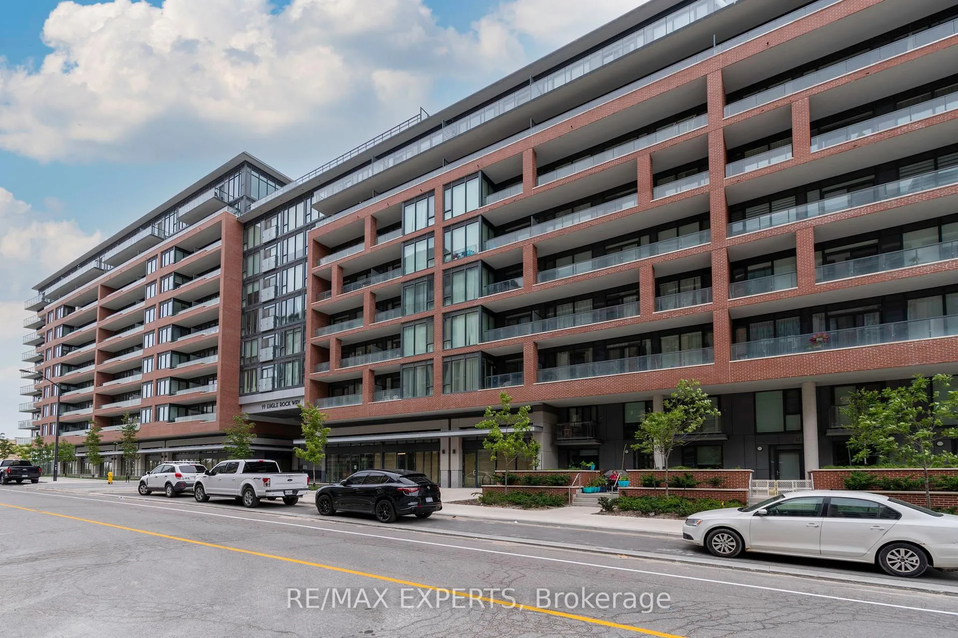 Photo 3 of Unit 503, 99 Eagle Rock Way, Vaughan, Rural Vaughan — HOMEH