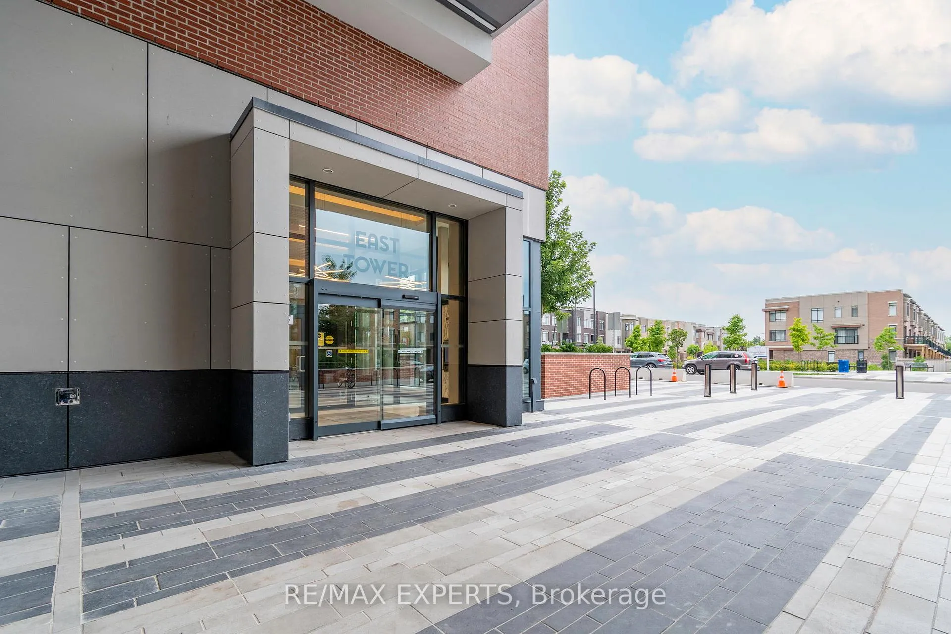 Photo 5 of Unit 503, 99 Eagle Rock Way, Vaughan, Rural Vaughan — HOMEH