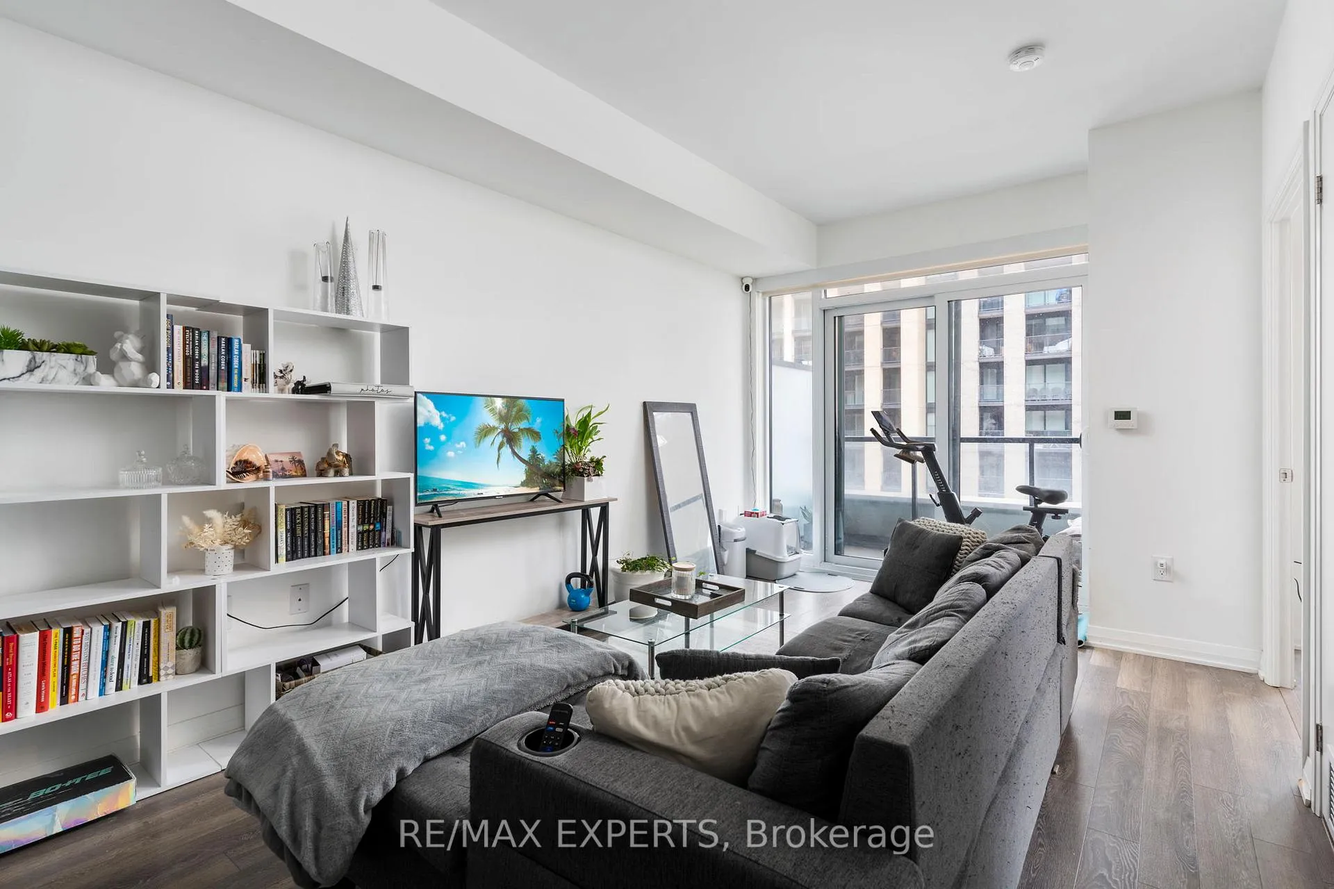Photo 15 of Unit 503, 99 Eagle Rock Way, Vaughan, Rural Vaughan — HOMEH
