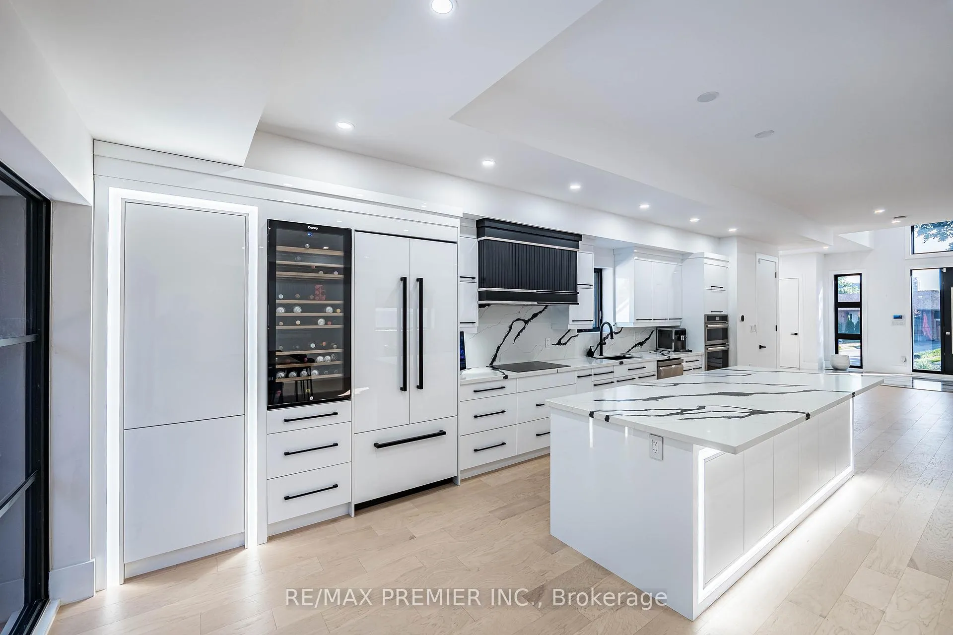 Photo 19 of 24 Gosling Road, Vaughan, Maple — HOMEH
