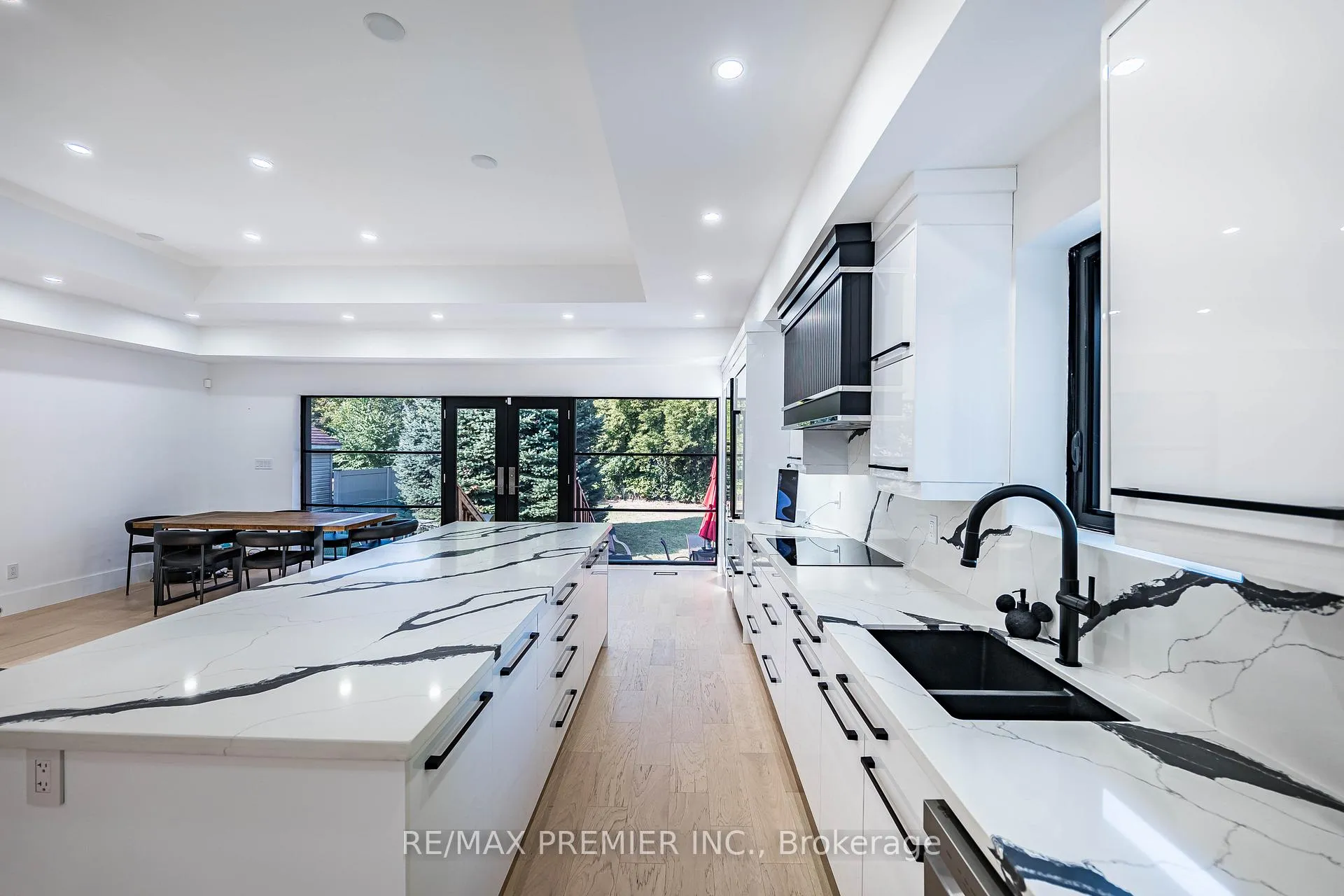 Photo 22 of 24 Gosling Road, Vaughan, Maple — HOMEH